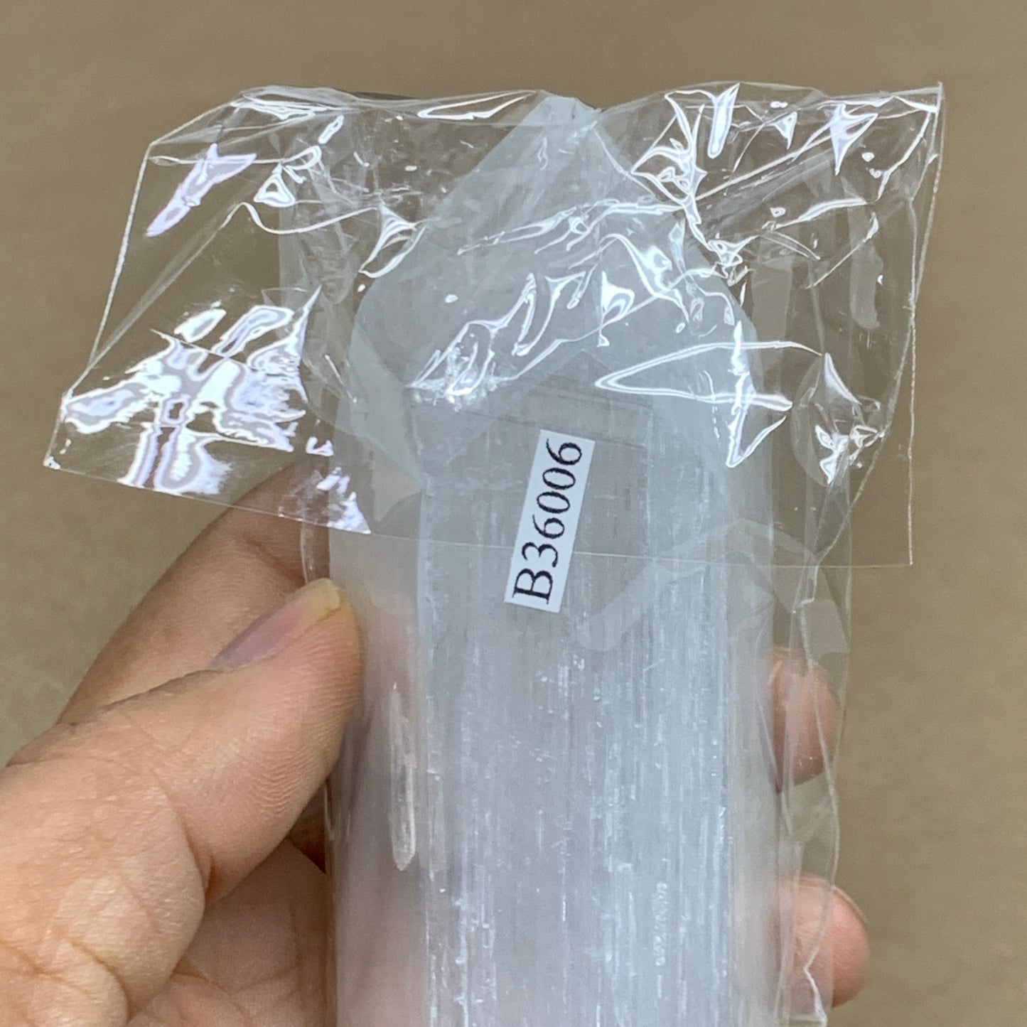 183g, 3.7"x1.6", Selenite (Satin Spar) Crystal Tower Point Powerful, B36006