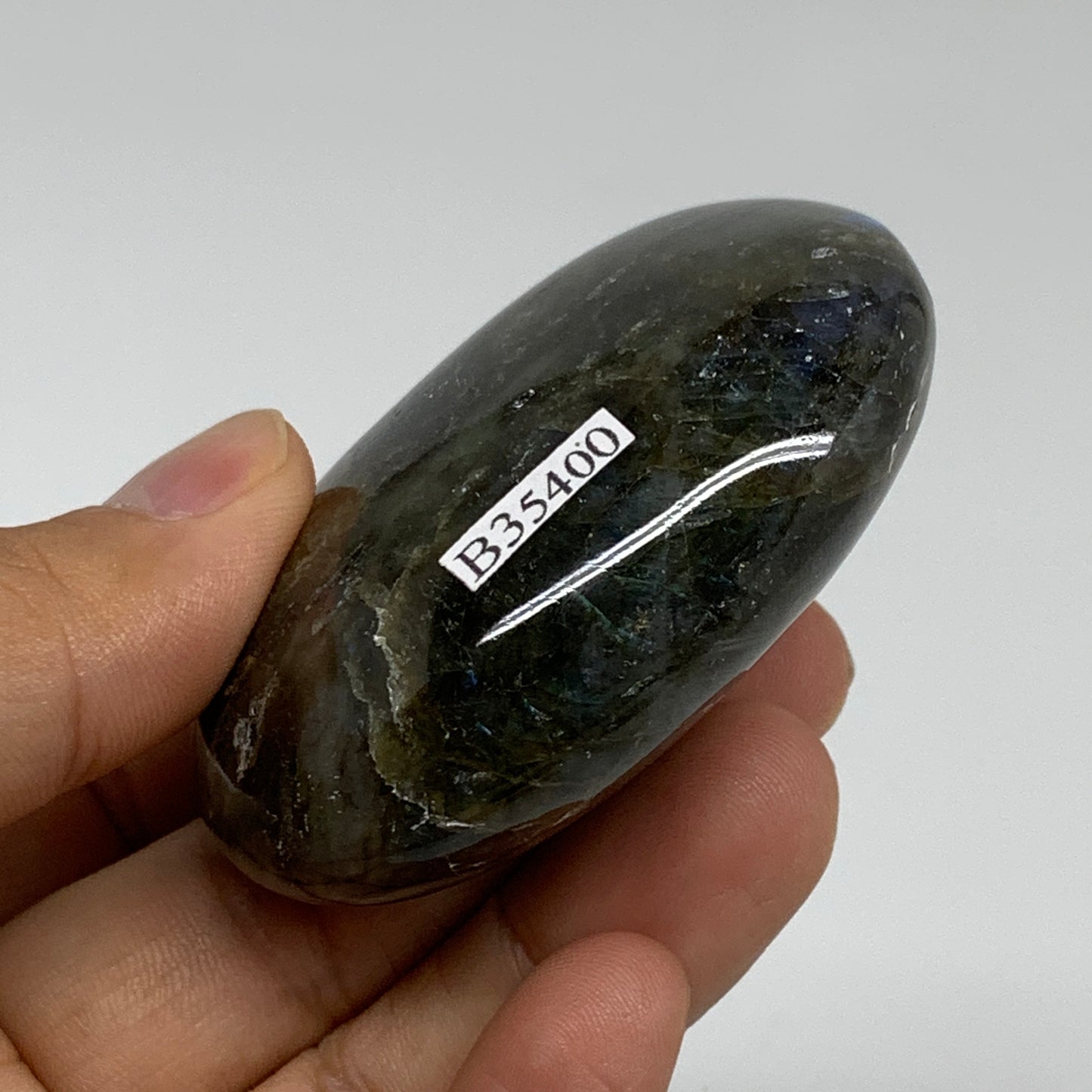 97.2g, 2.4"x1.8"x0.9", Labradorite Palm-stone Tumbled Reiki, B35400