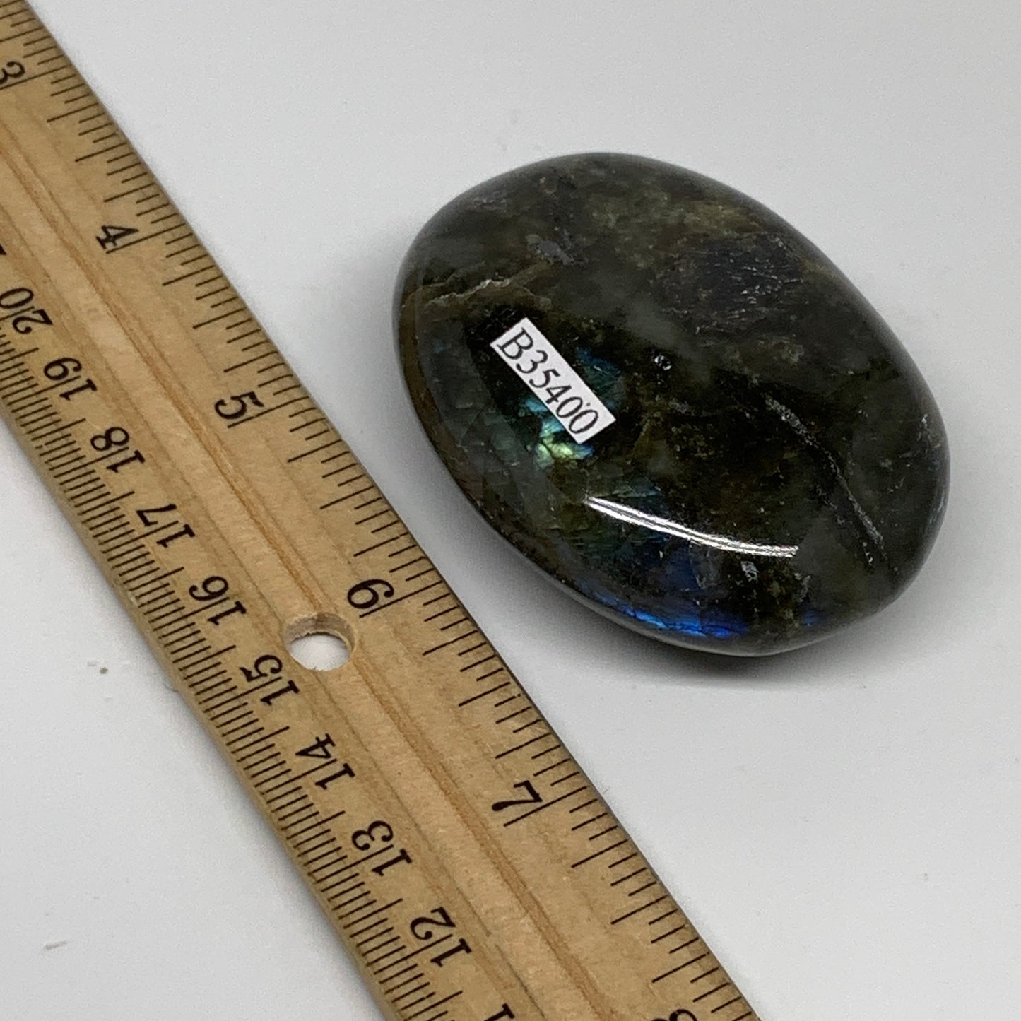 97.2g, 2.4"x1.8"x0.9", Labradorite Palm-stone Tumbled Reiki, B35400
