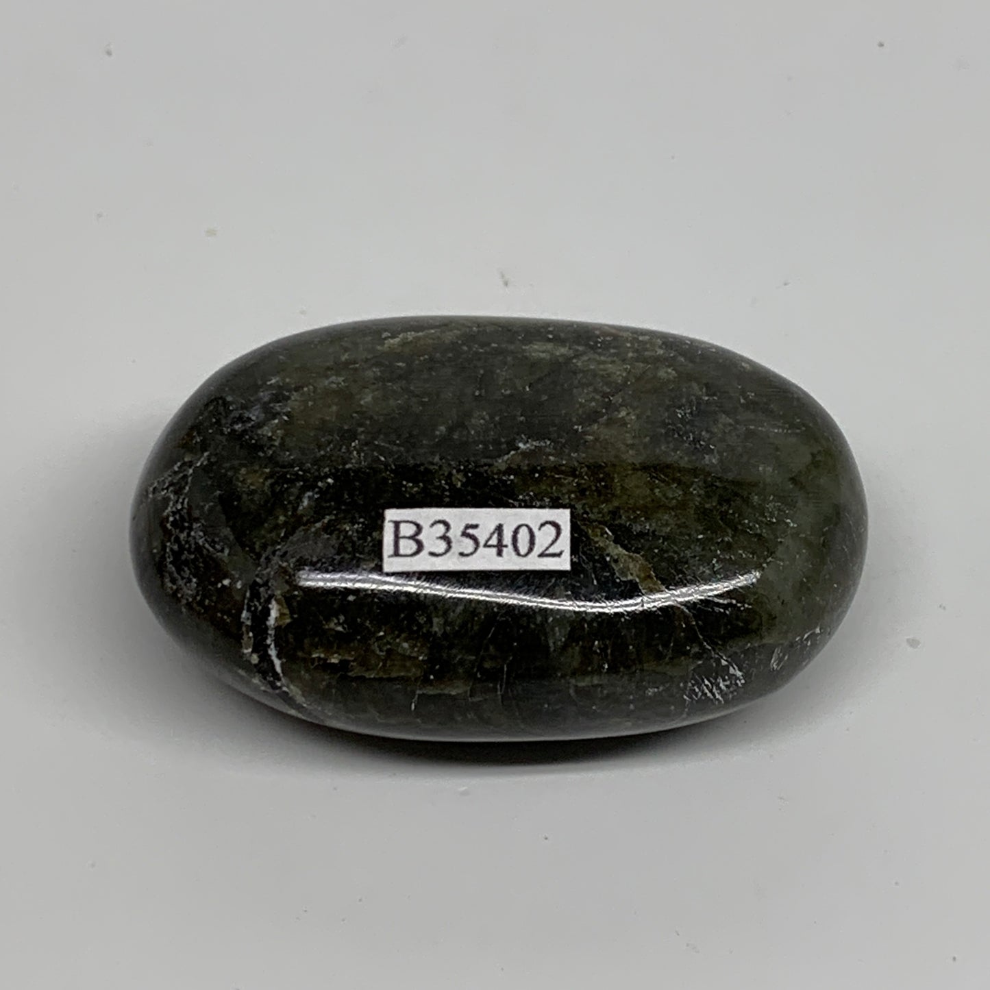 75.4g, 2.2"x1.5"x0.9", Labradorite Palm-stone Tumbled Reiki, B35402