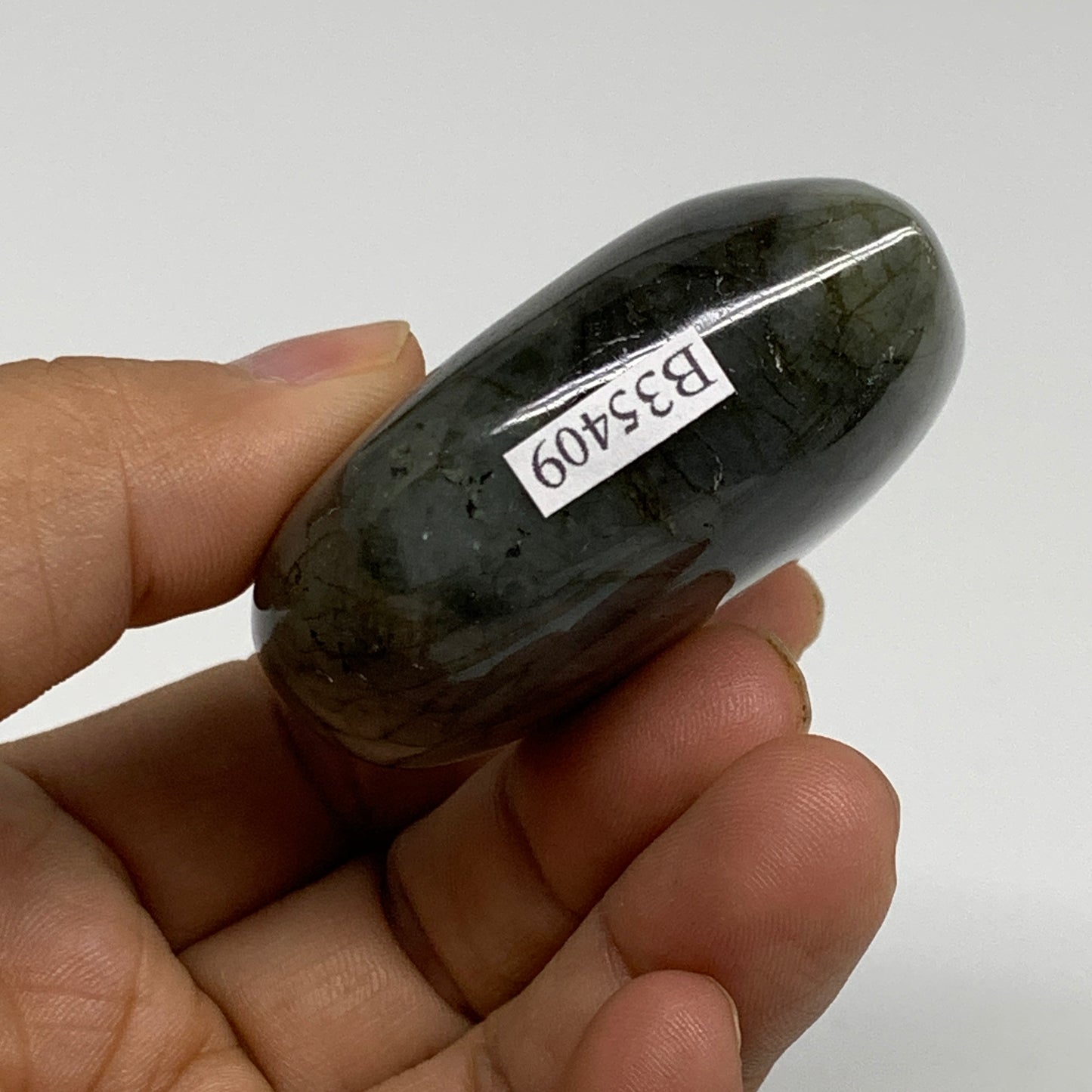 124.3g, 2.2"x2.4"x1", Natural Labradorite Heart Polished Crystal, B35409