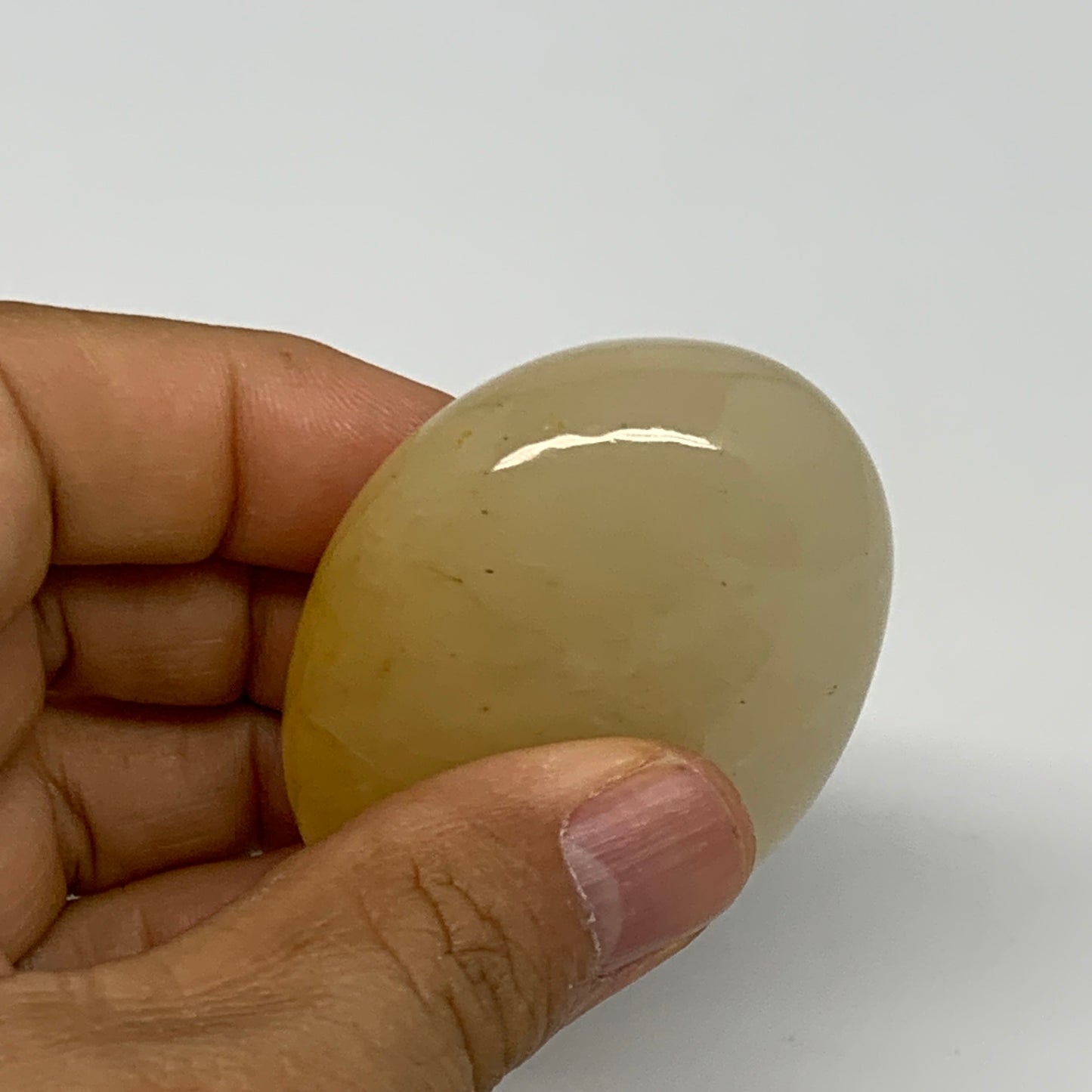 84.8g,2.2"x1.7"x0.9", Yellow Aventurine Palm-Stone Crystal Stone @India,B29723