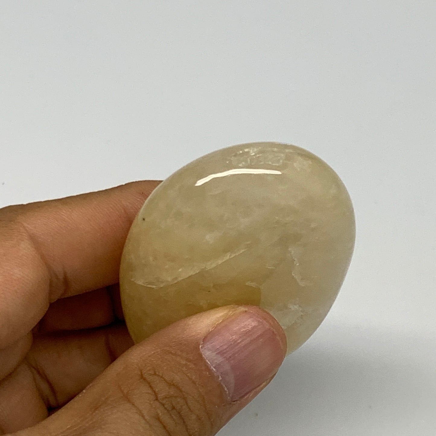 77.9g,2.3"x1.7"x0.8", Yellow Aventurine Palm-Stone Crystal Stone @India,B29724