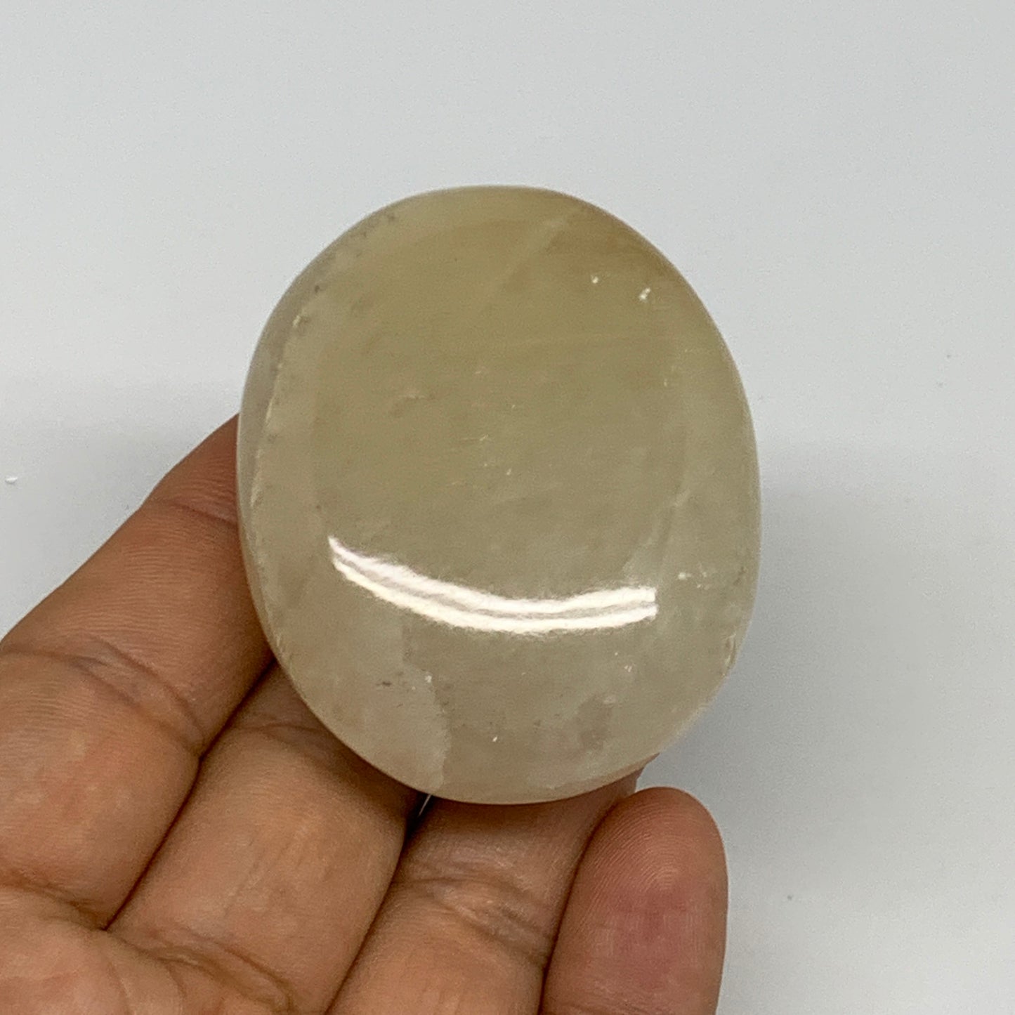 88g,2.2"x1.7"x0.9", Yellow Aventurine Palm-Stone Crystal Stone @India,B29726