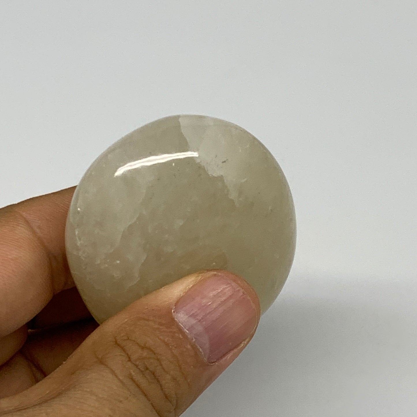 88g,2.2"x1.7"x0.9", Yellow Aventurine Palm-Stone Crystal Stone @India,B29726