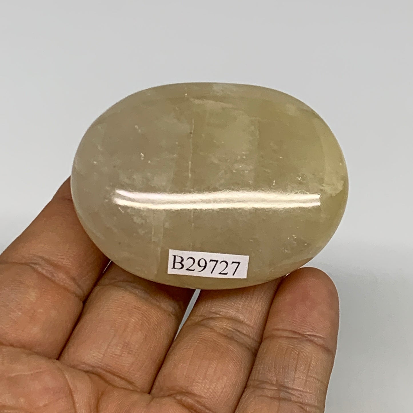 86.7g,2.2"x1.7"x0.9", Yellow Aventurine Palm-Stone Crystal Stone @India,B29727