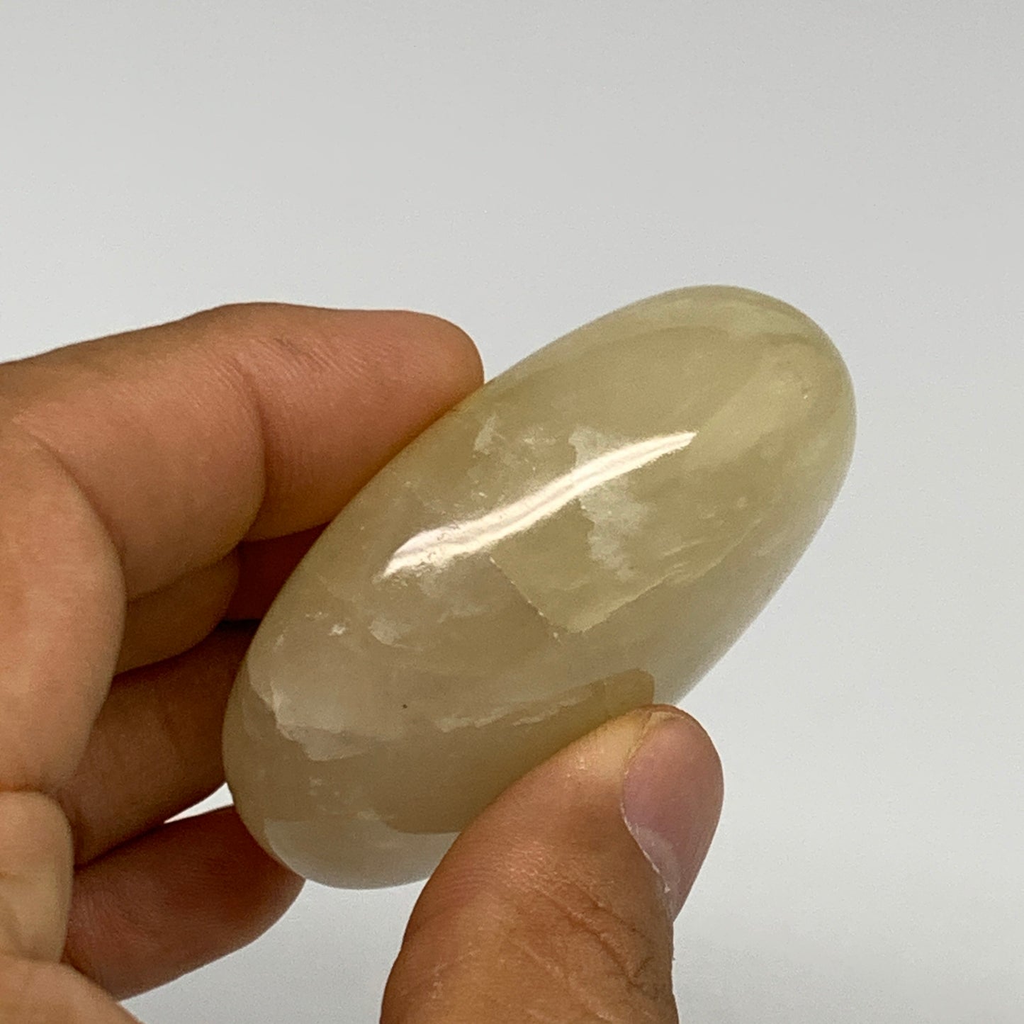 86.7g,2.2"x1.7"x0.9", Yellow Aventurine Palm-Stone Crystal Stone @India,B29727