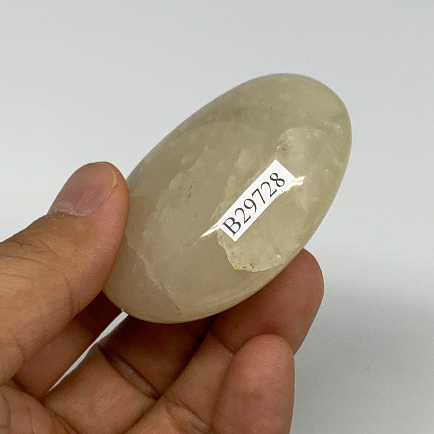 91.3g,2.2"x1.8"x0.9", Yellow Aventurine Palm-Stone Crystal Stone @India,B29728