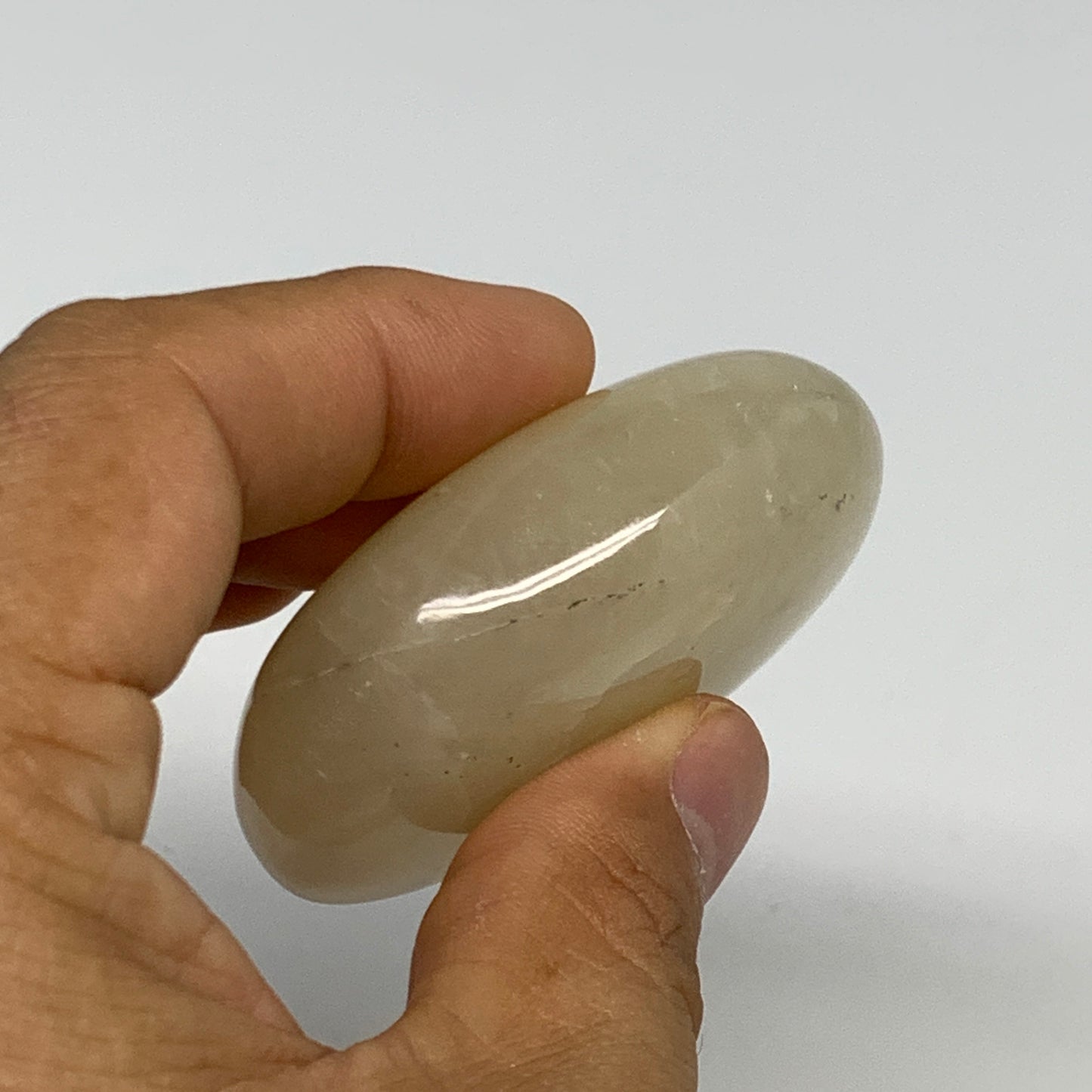 91.3g,2.2"x1.8"x0.9", Yellow Aventurine Palm-Stone Crystal Stone @India,B29728