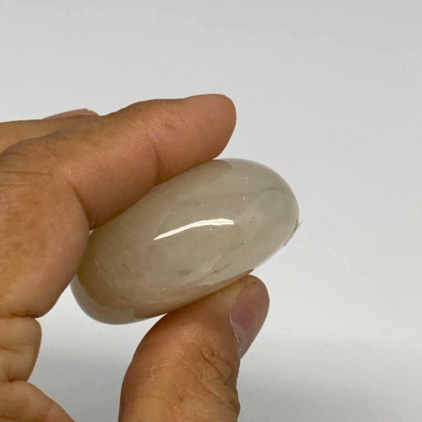 83.5g,2.2"x1.7"x0.9", Yellow Aventurine Palm-Stone Crystal Stone @India,B29729