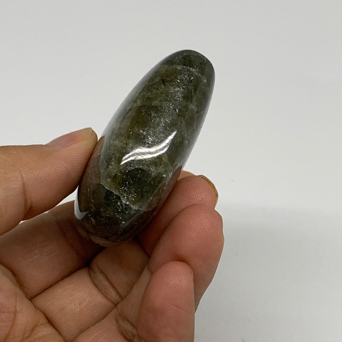 94.6g, 2.1"x2.2"x0.9", Natural Labradorite Heart Polished Crystal, B35418