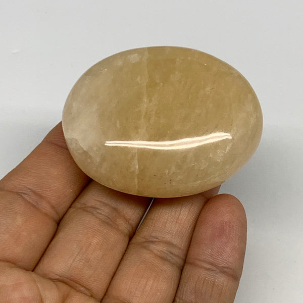 74.3g,2.1"x1.7"x0.9", Yellow Aventurine Palm-Stone Crystal Stone @India,B29734