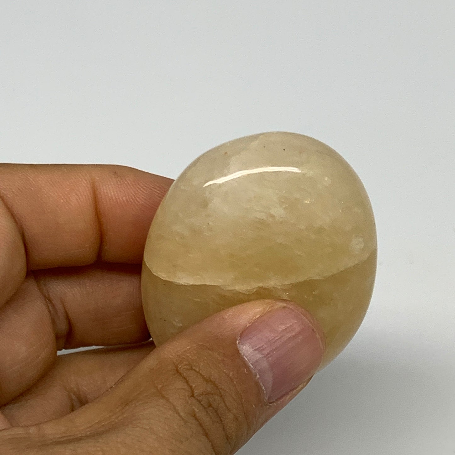 74.3g,2.1"x1.7"x0.9", Yellow Aventurine Palm-Stone Crystal Stone @India,B29734