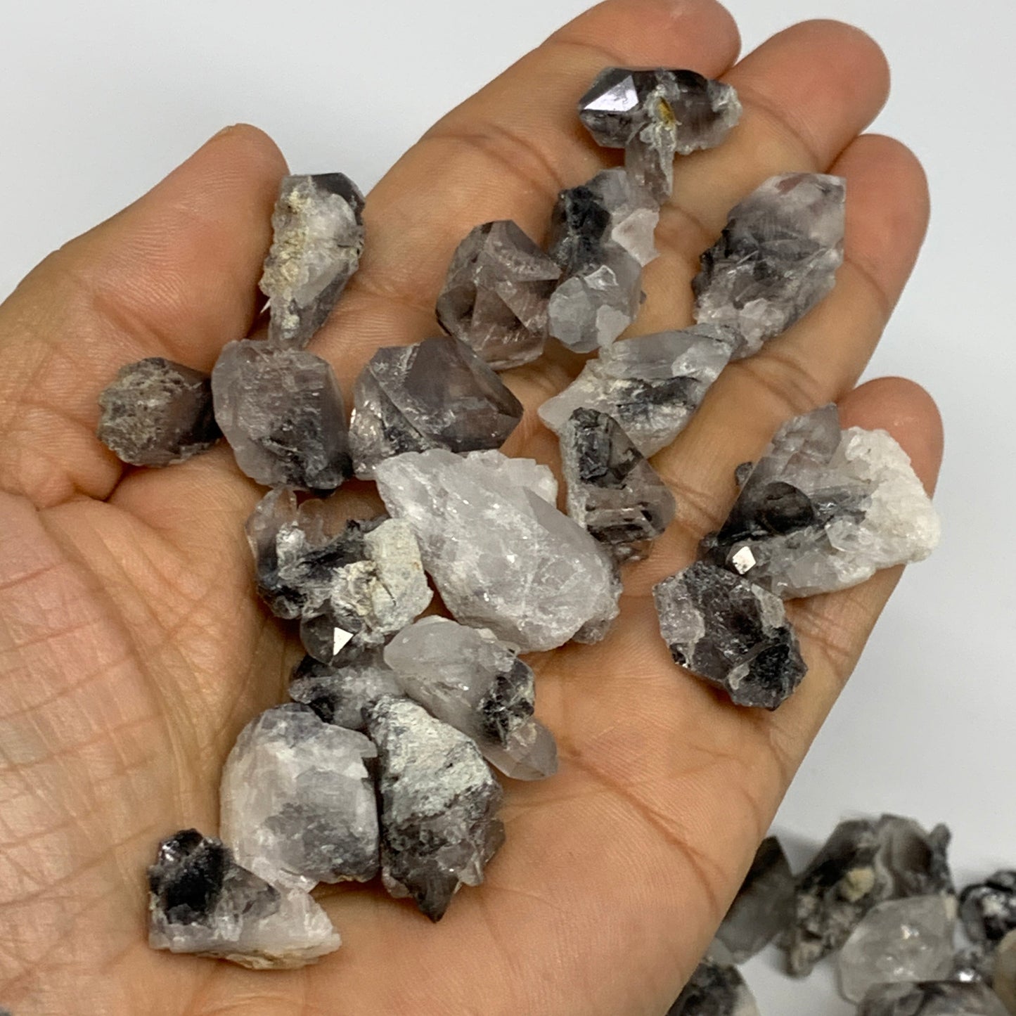 183g,0.5"-1.4",63pcs,Small Ruilte Quartz Minerals Specimens,Terminated,B27409