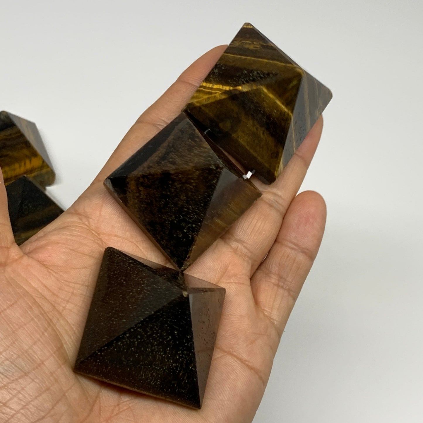 2.2 lbs (1025g),1.2"-1.6",  16pcs,Natural Tiger's Eye Pyramids @India, B29741