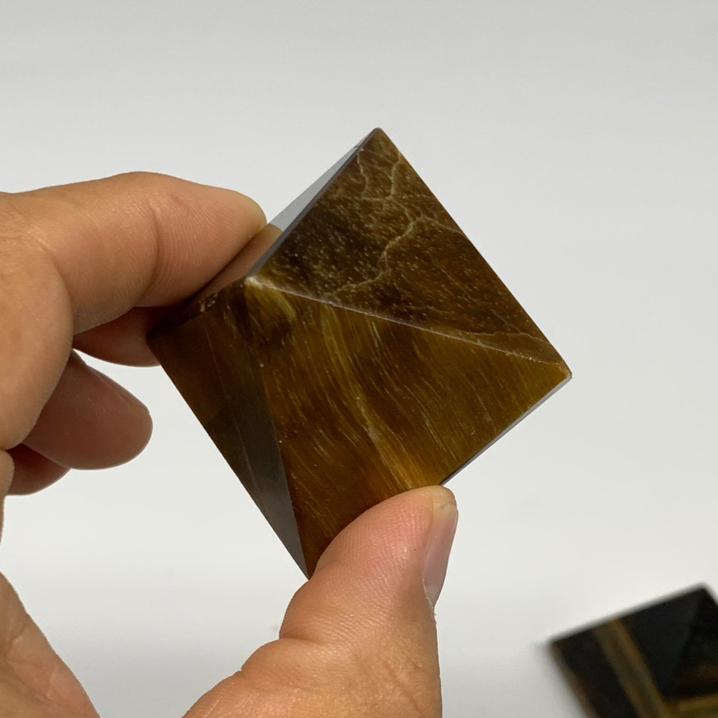 2.2 lbs (1025g),1.2"-1.6",  16pcs,Natural Tiger's Eye Pyramids @India, B29741