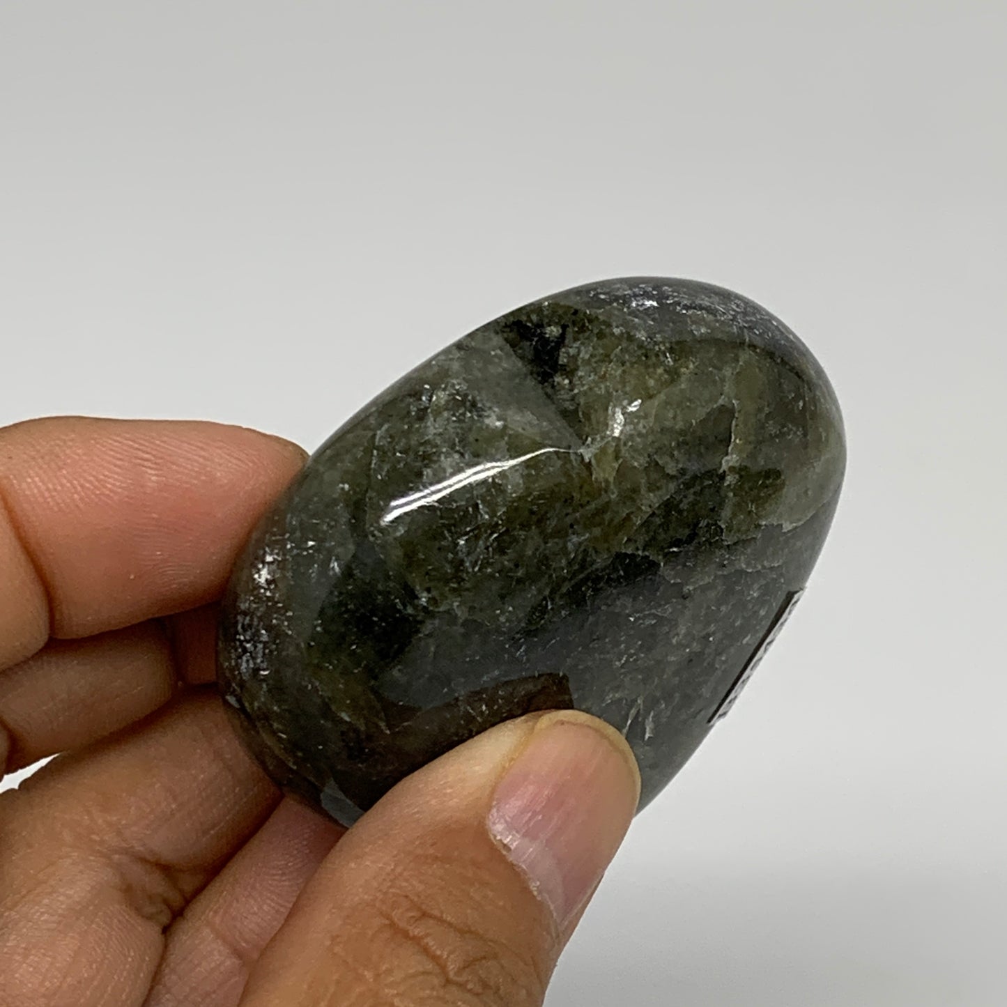 105.5g, 2.2"x2.2"x0.9", Natural Labradorite Heart Polished Crystal, B35434