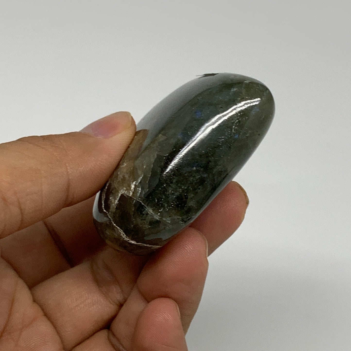 98.6g, 2.1"x2.2"x0.8" Natural Labradorite Heart Polished Healing Crystal, B35453