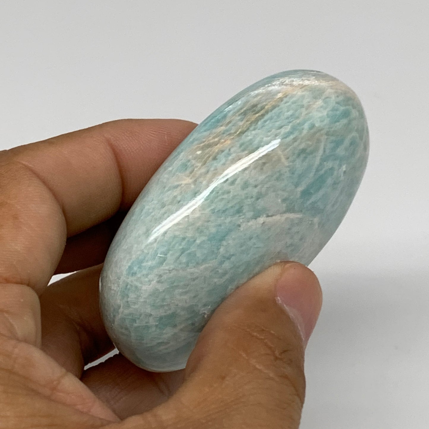 111.5g, 2.6"x1.8"x0.9", Natural Amazonite Palm-Stone Tumbled Polished, B34679