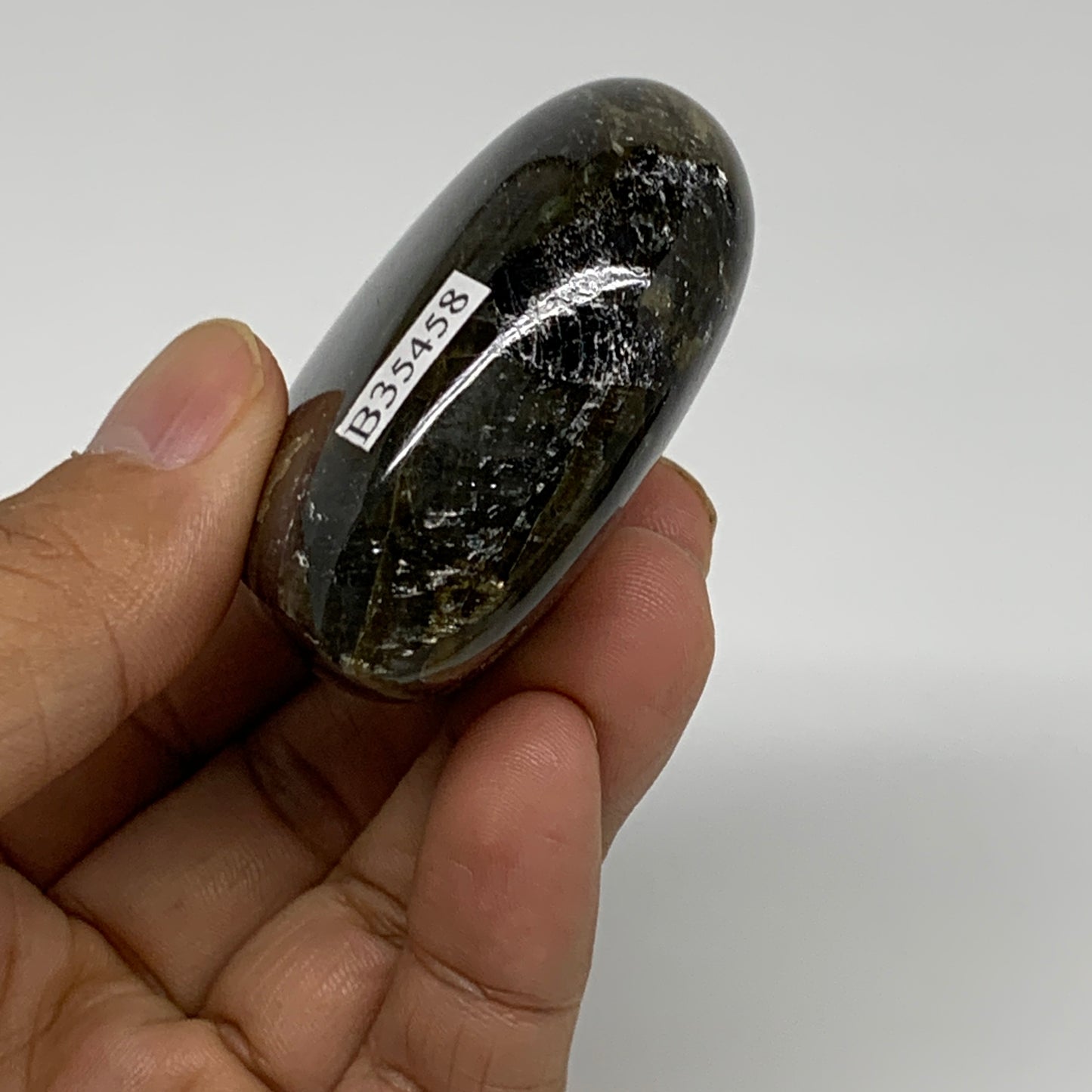 108.5g, 2.1"x2.2"x0.9",Natural Labradorite Heart Polished Healing Crystal,B35458