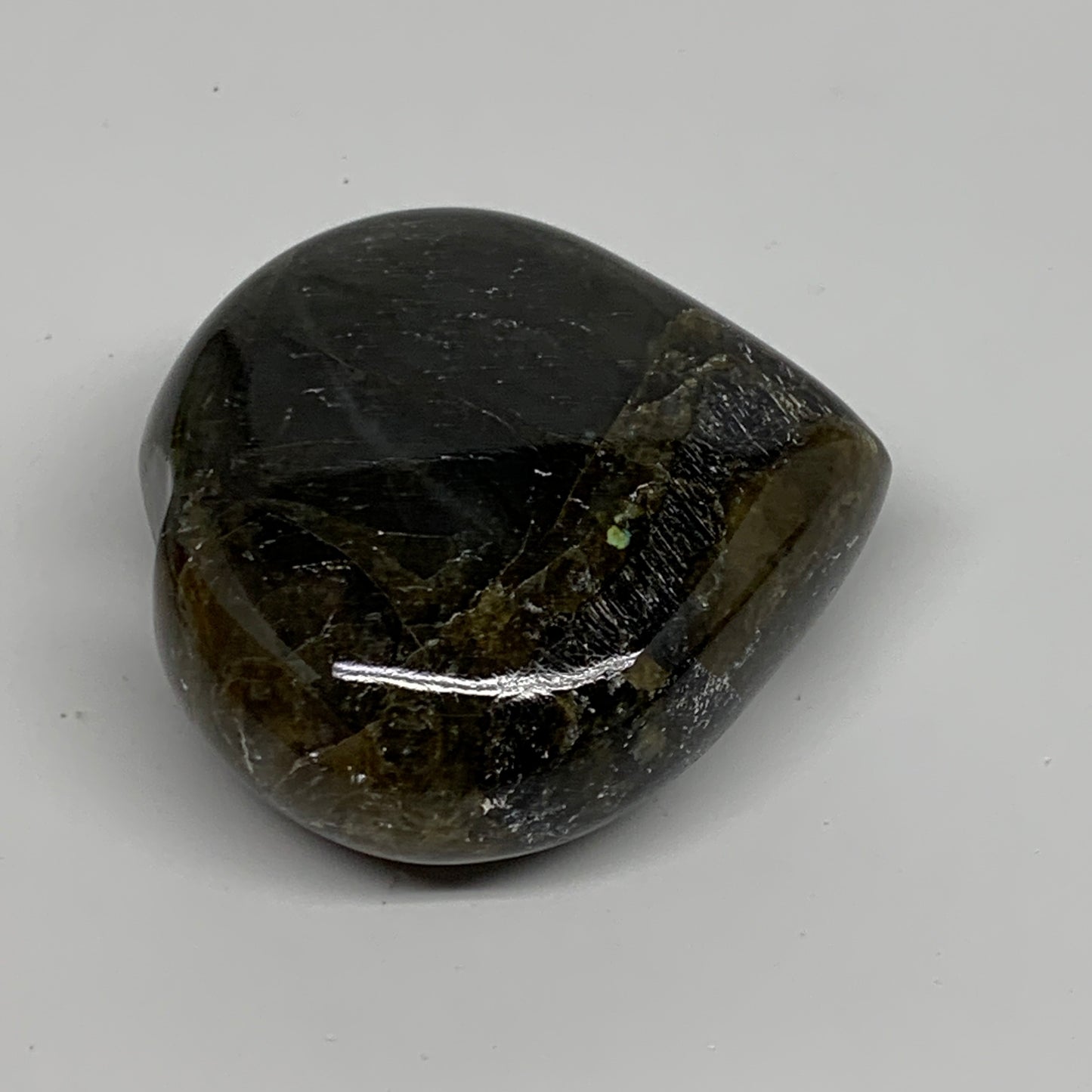 108.5g, 2.1"x2.2"x0.9",Natural Labradorite Heart Polished Healing Crystal,B35458