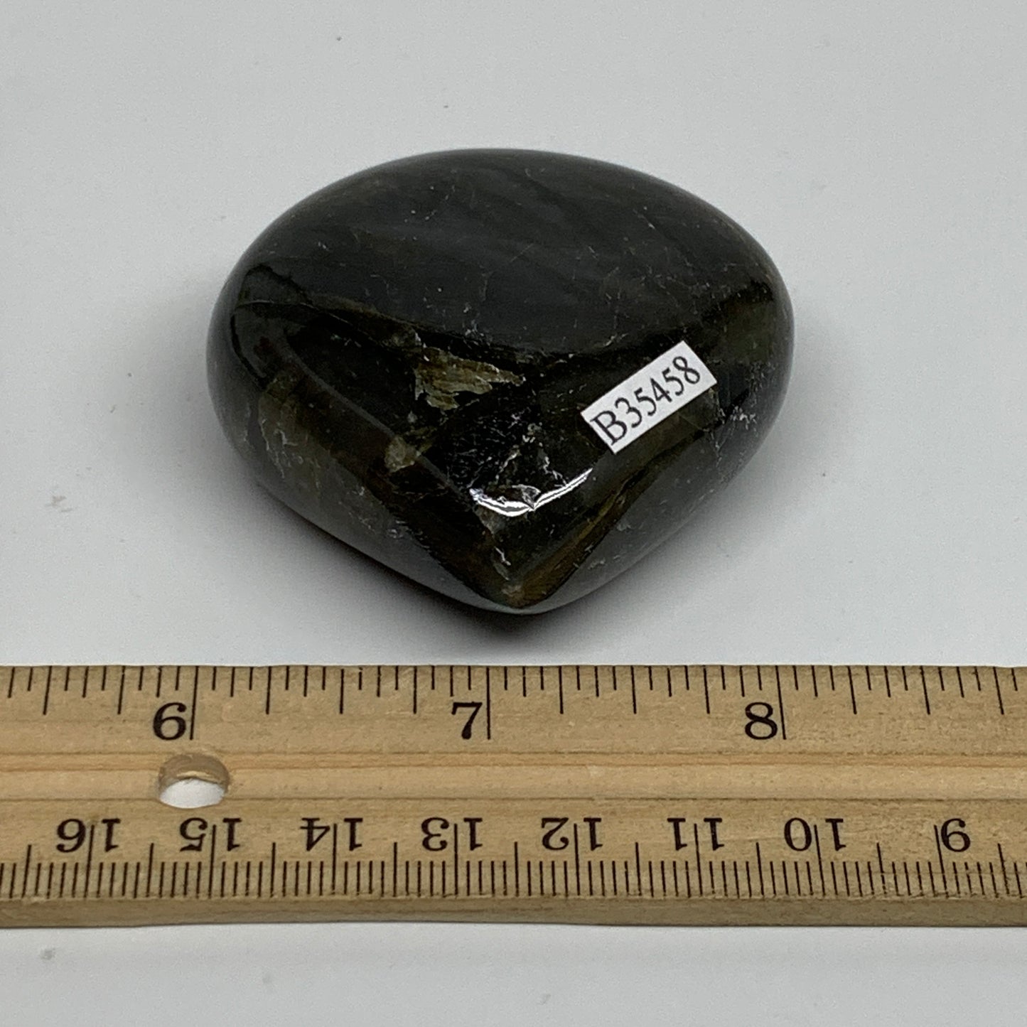 108.5g, 2.1"x2.2"x0.9",Natural Labradorite Heart Polished Healing Crystal,B35458