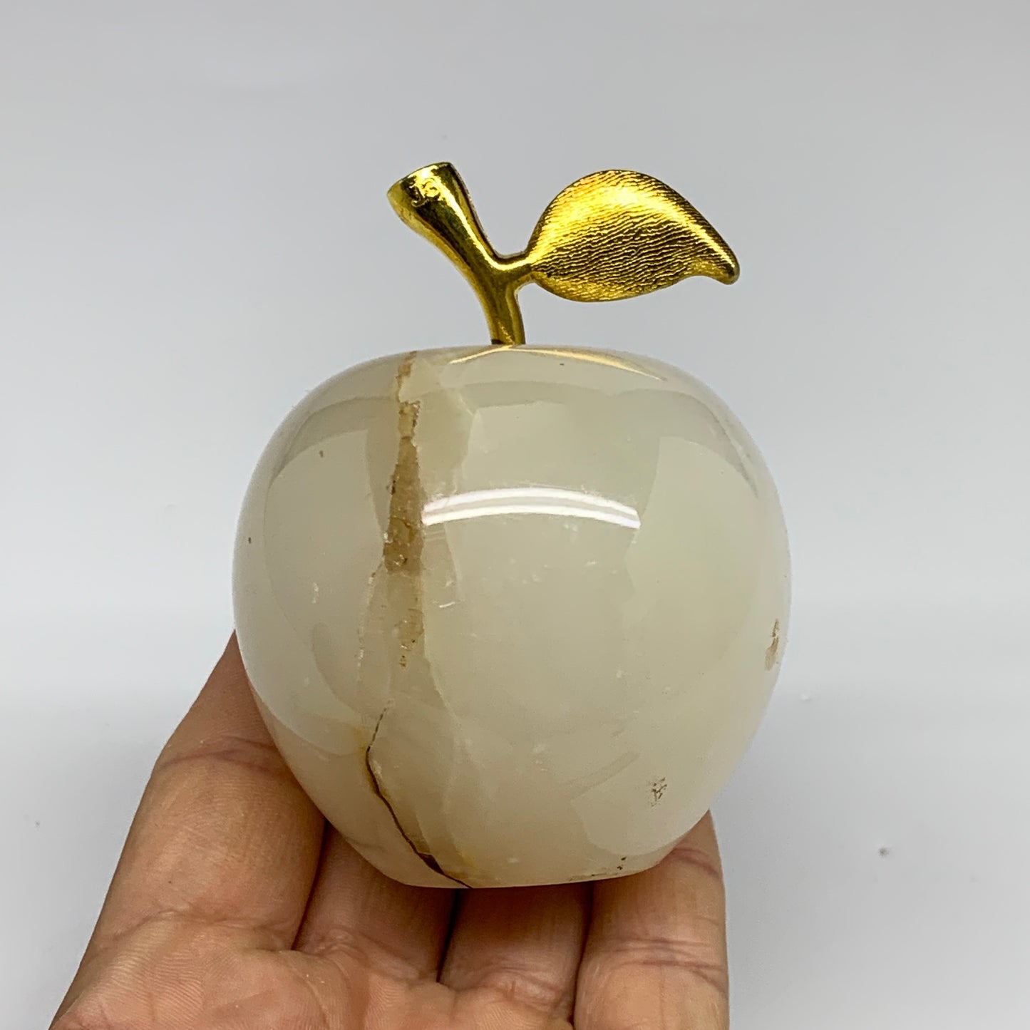 353g, 2.3"x2.4", Natural Green Onyx Apple Gemstone from Afghanistan, B31965