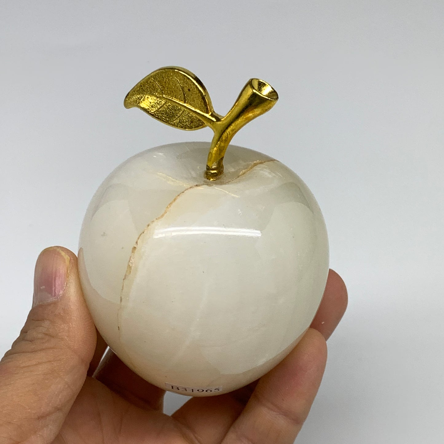 353g, 2.3"x2.4", Natural Green Onyx Apple Gemstone from Afghanistan, B31965