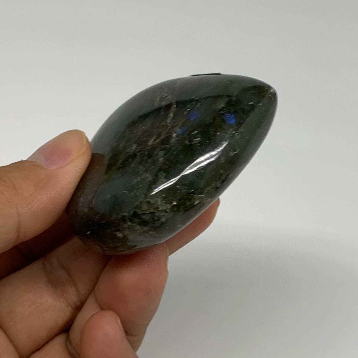 92.5g, 2.2"x2.2"x0.8" Natural Labradorite Heart Polished Healing Crystal, B35451