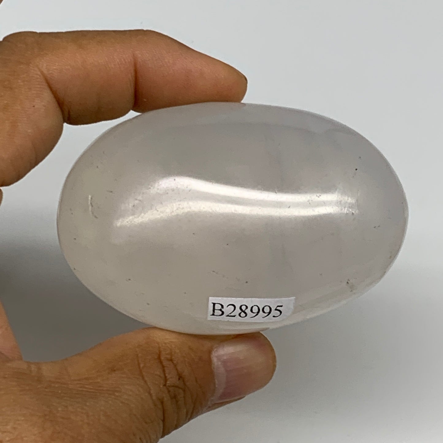 132.5g, 2.6"x1.7"x1.2", Natural Quartz Crystal Palm-Stone Polished Reiki, B28995