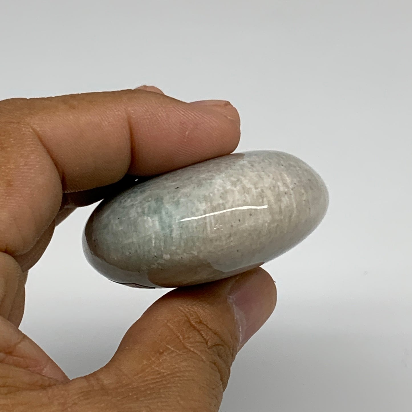 100g, 2.5"x1.8"x0.9", Natural Amazonite Palm-Stone Tumbled Polished, B34696