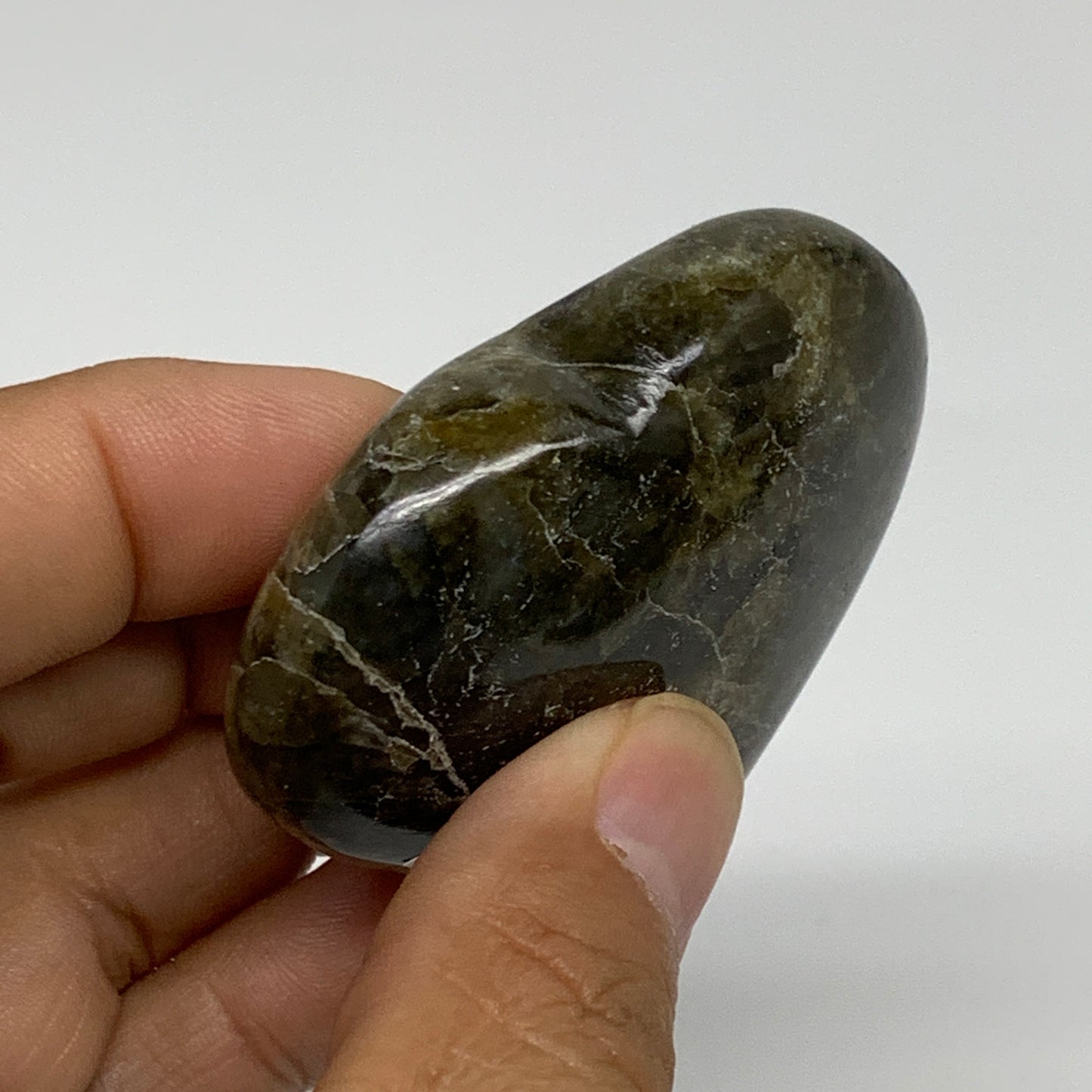 81.5g, 2.1"x2.3"x0.8", Natural Labradorite Heart Polished Crystal, B35476