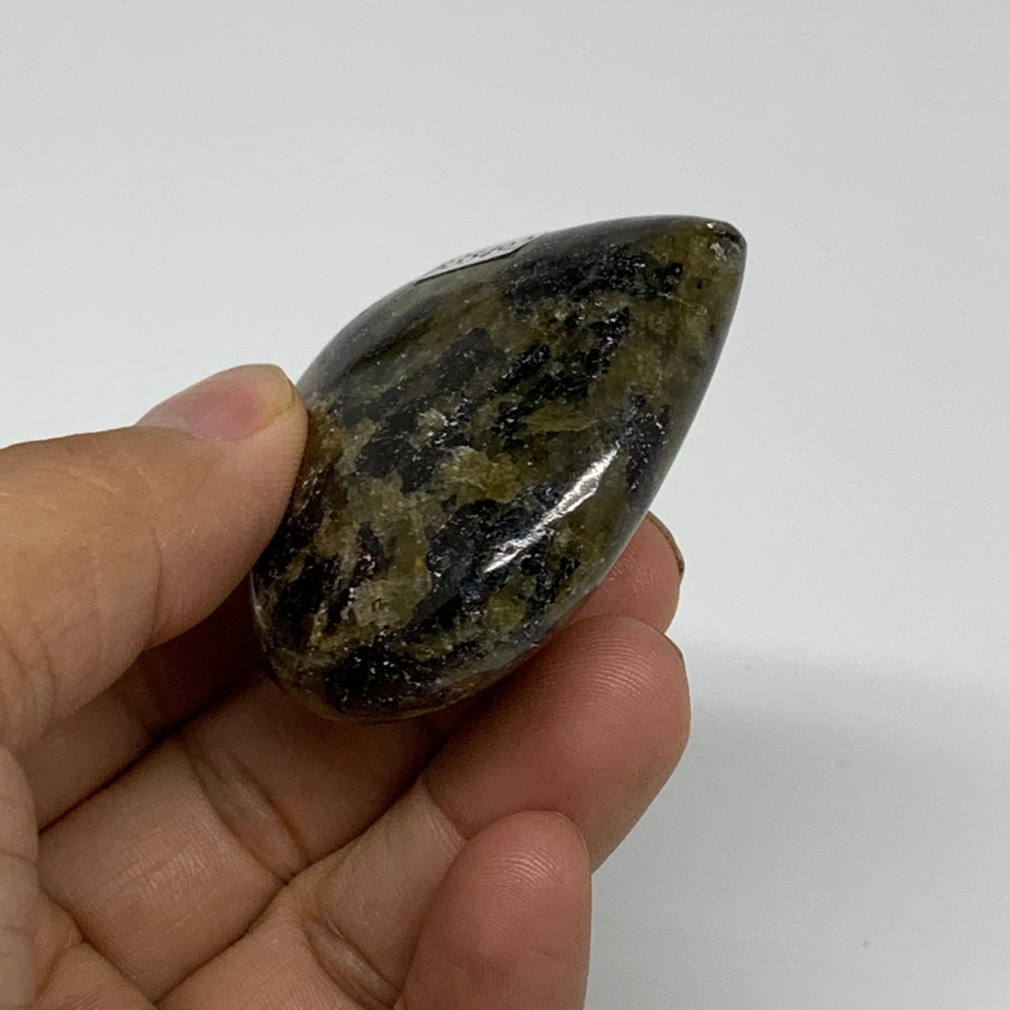72.7g, 2"x2"x0.8", Natural Labradorite Heart Polished Crystal, B35492