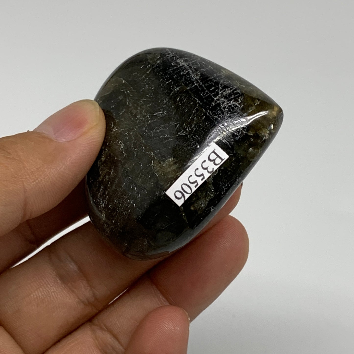 65.2g, 1.9"x2"x0.7", Natural Labradorite Heart Polished Crystal, B35506