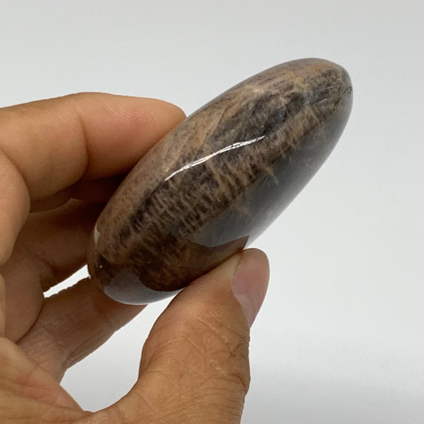 113.8g, 2.5"x2.1"x0.9",  Black Moonstone Crystal Palm-Stone Polished, B37775