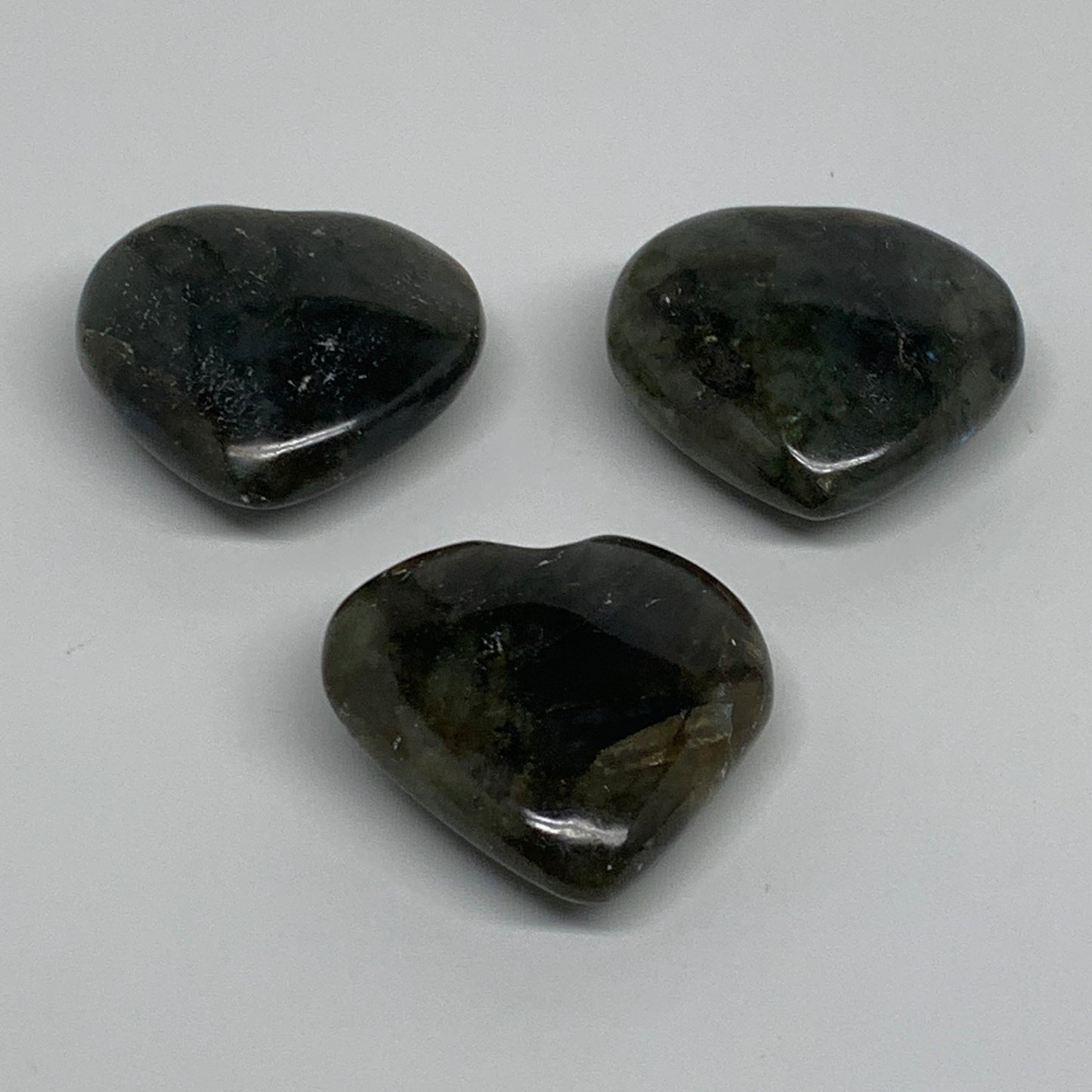 174.2g, 1.8" - 1.9", 3pcs, Natural Labradorite Heart Polished Crystal, B35513