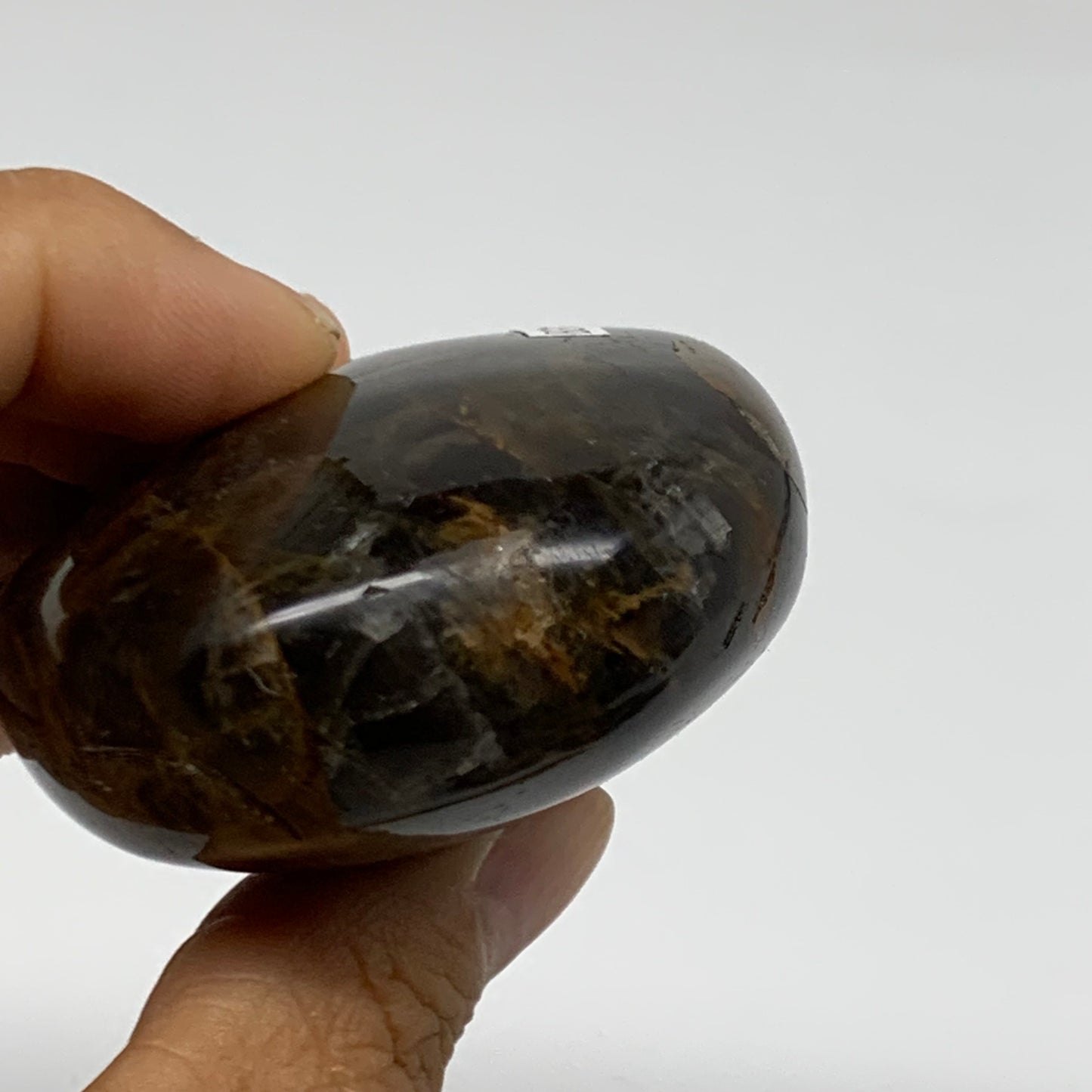 150g, 2.5"x2.1"x1.2",  Black Moonstone Crystal Palm-Stone Polished, B37785