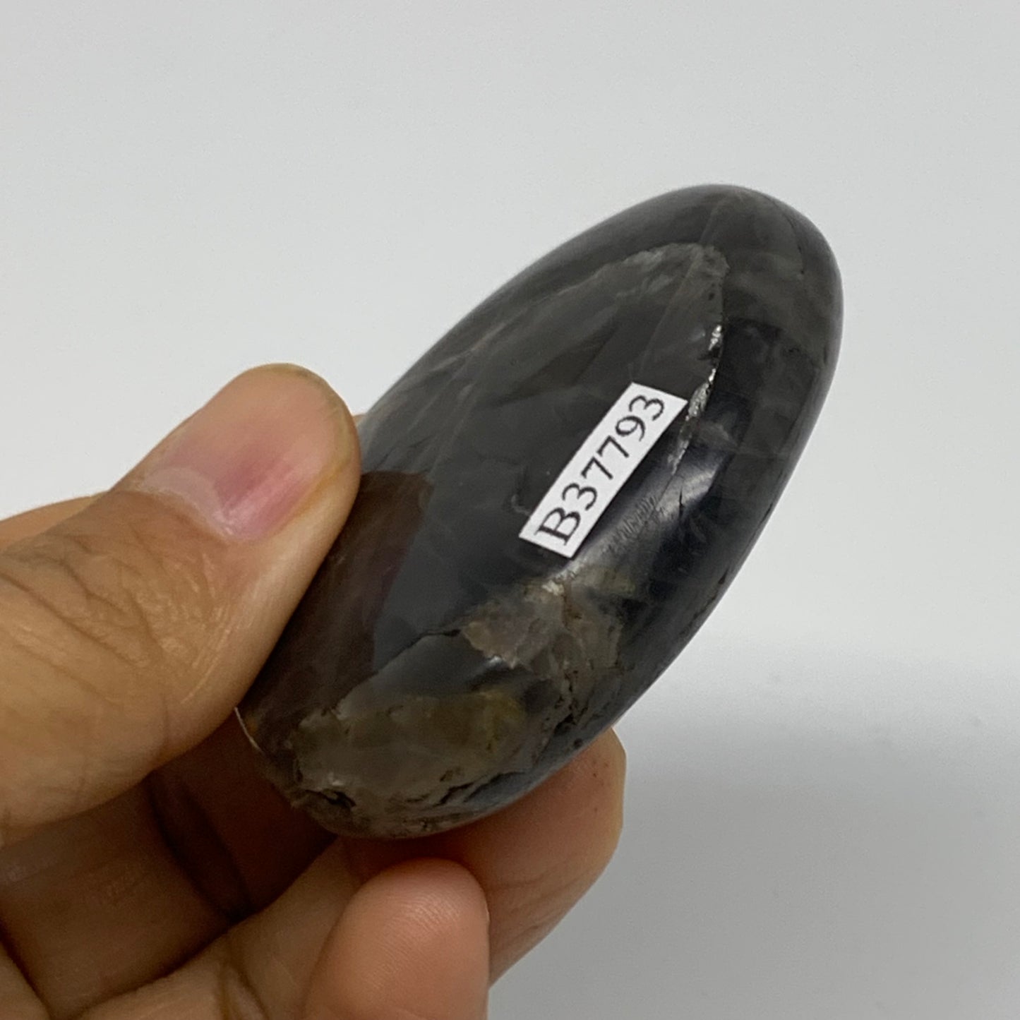 73.7g, 2.3"x1.9"x0.6",  Black Moonstone Crystal Palm-Stone Polished, B37793