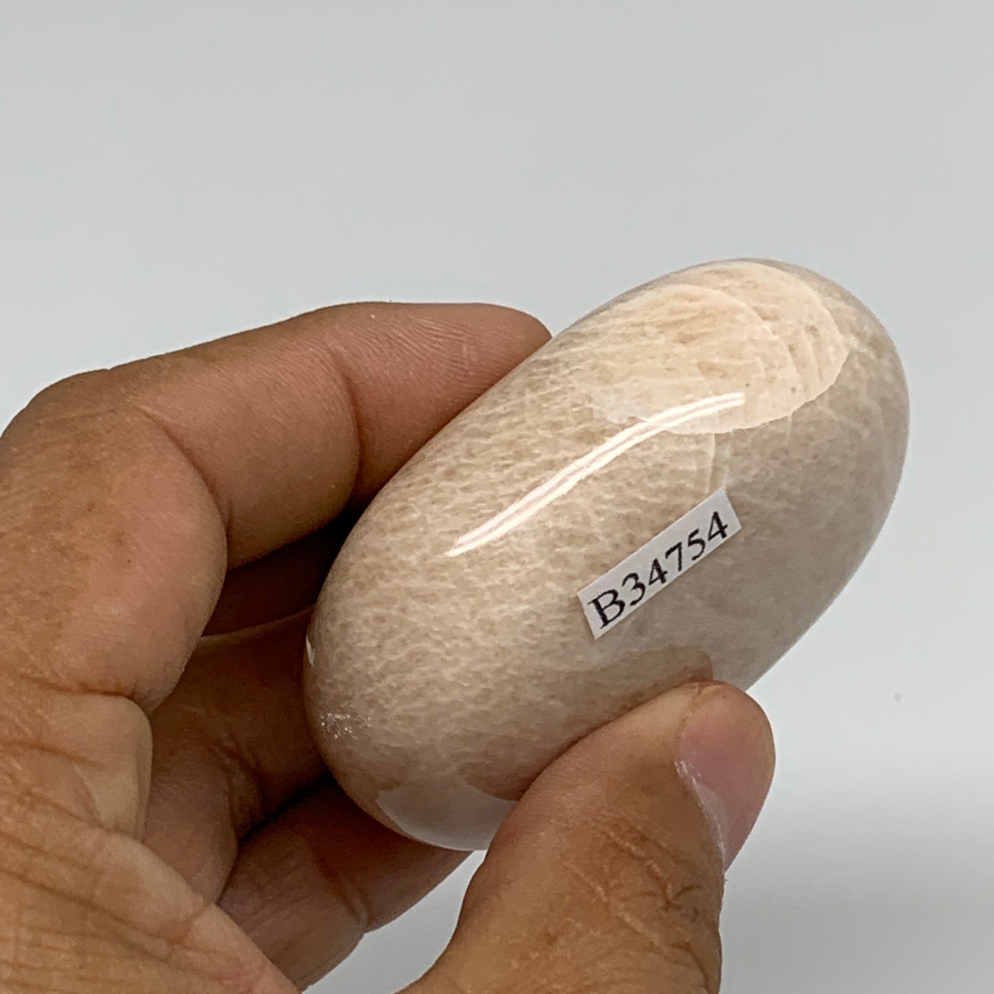 106.4g,2.3"x1.7"x1", Peach Moonstone Polished Palm-Stone Gemstone, B34754