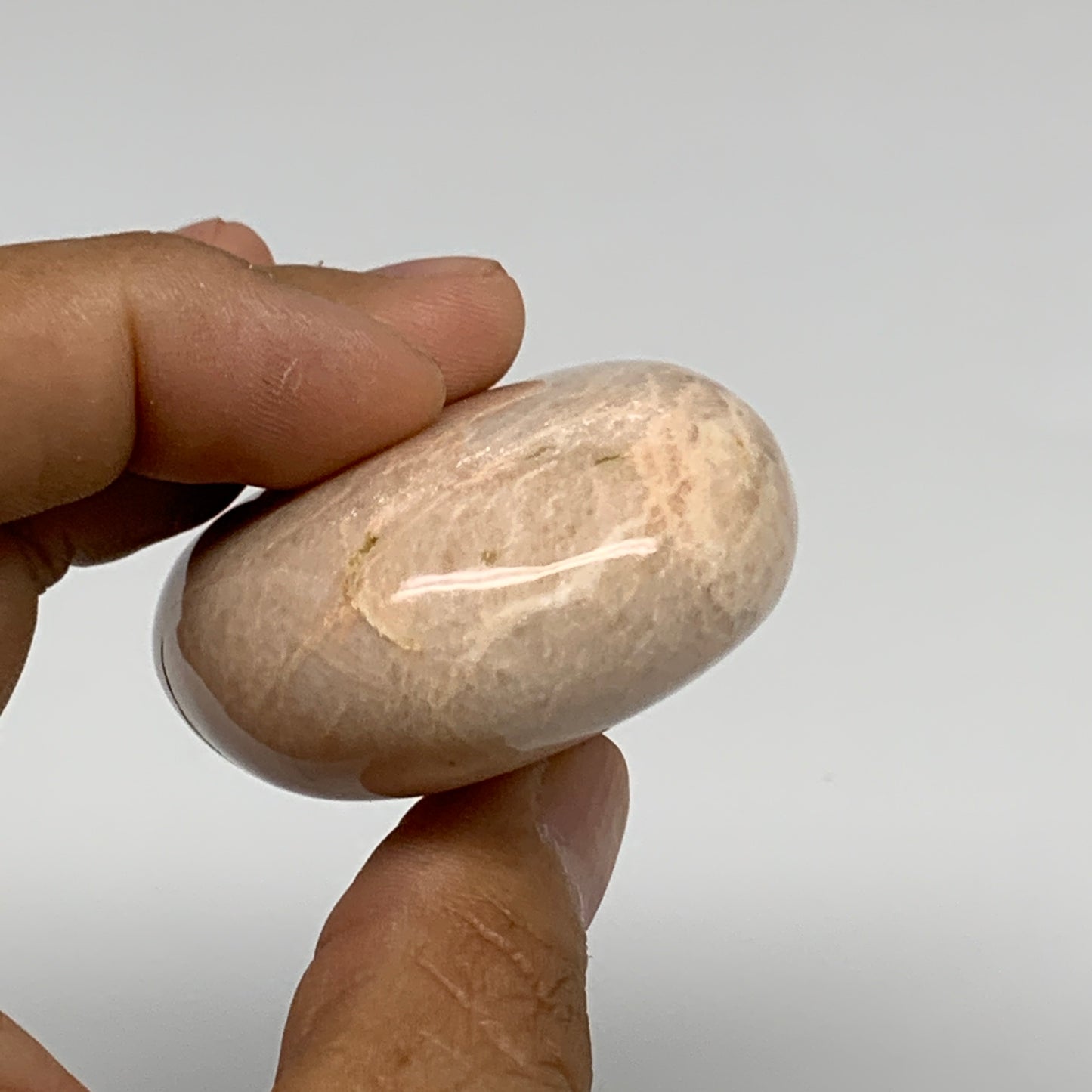 98.4g,2.3"x1.7"x1", Peach Moonstone Polished Palm-Stone Gemstone, B34755