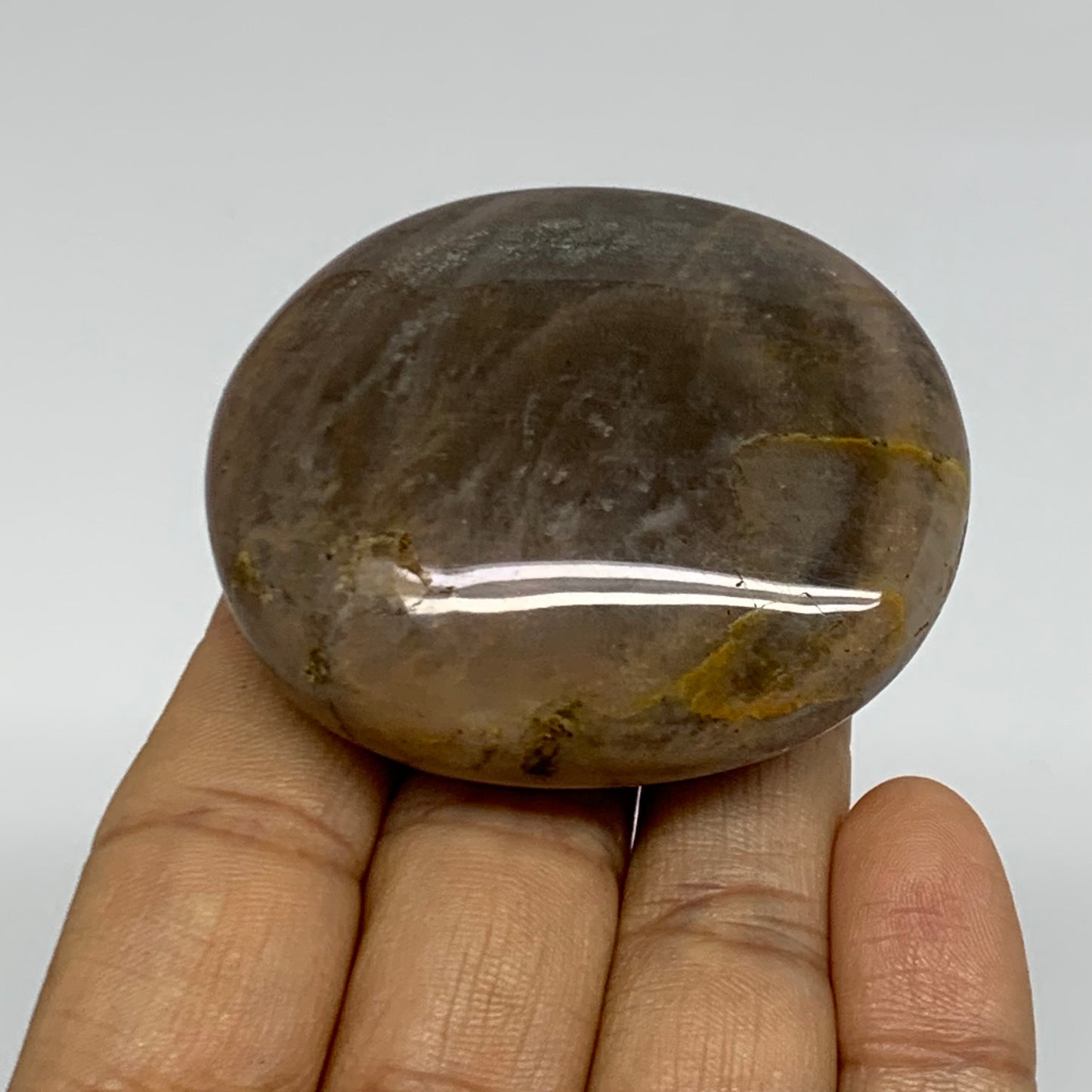 82.6g, 2.2"x1.9"x0.9",  Black Moonstone Crystal Palm-Stone Polished, B37791