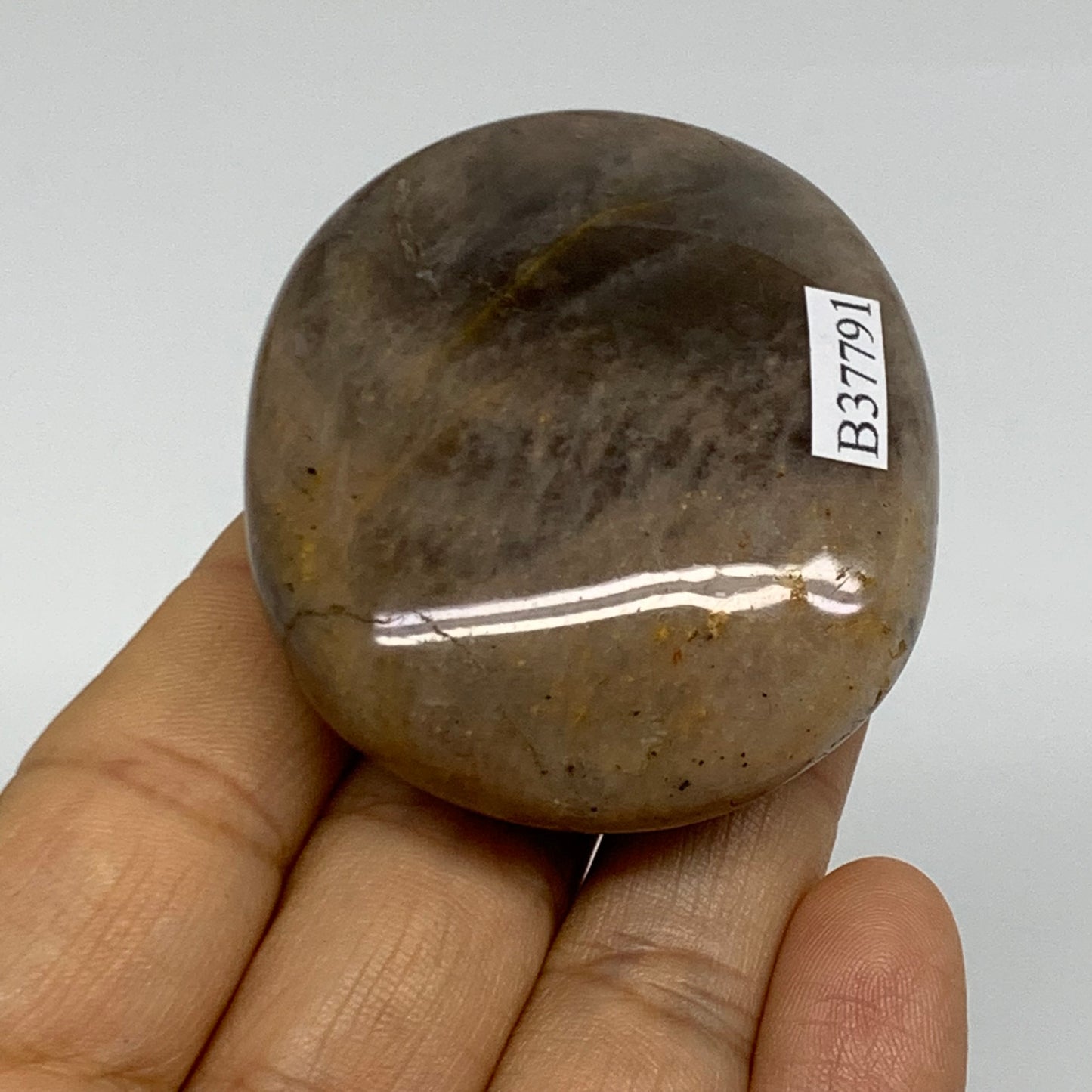 82.6g, 2.2"x1.9"x0.9",  Black Moonstone Crystal Palm-Stone Polished, B37791