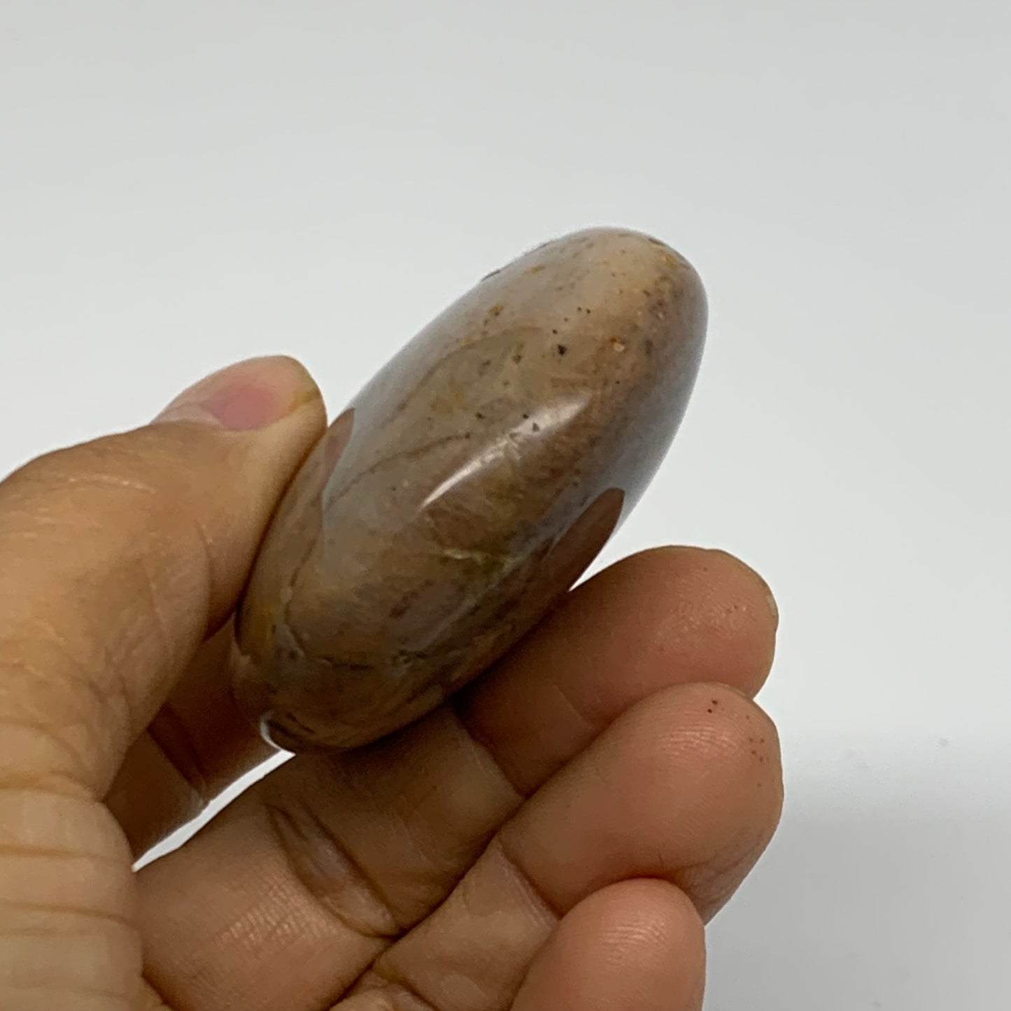 82.6g, 2.2"x1.9"x0.9",  Black Moonstone Crystal Palm-Stone Polished, B37791