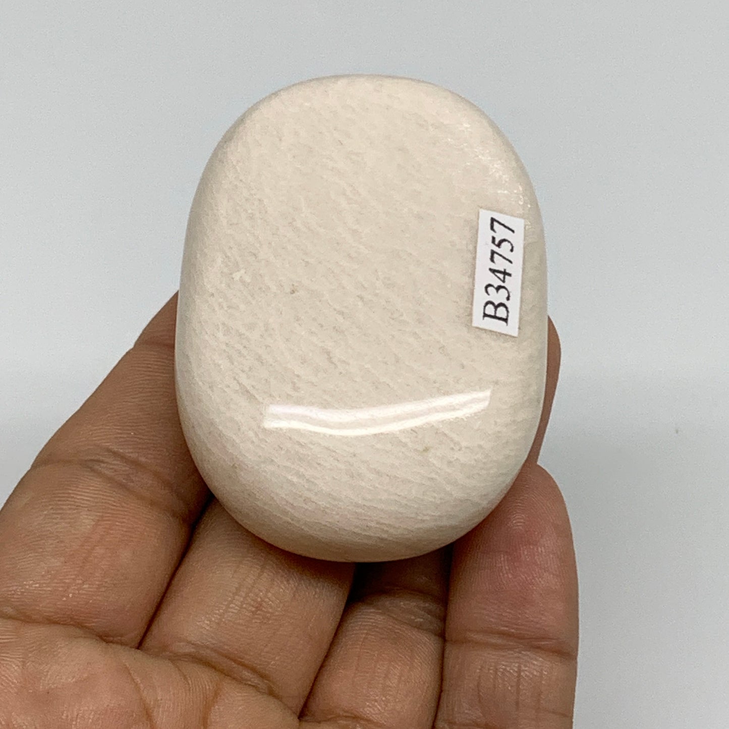 94.1g,2.3"x1.6"x0.9", Peach Moonstone Polished Palm-Stone Gemstone, B34757