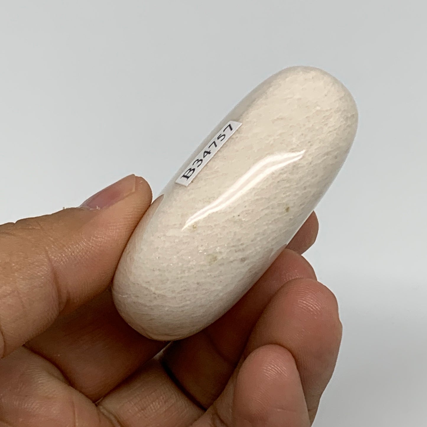 94.1g,2.3"x1.6"x0.9", Peach Moonstone Polished Palm-Stone Gemstone, B34757