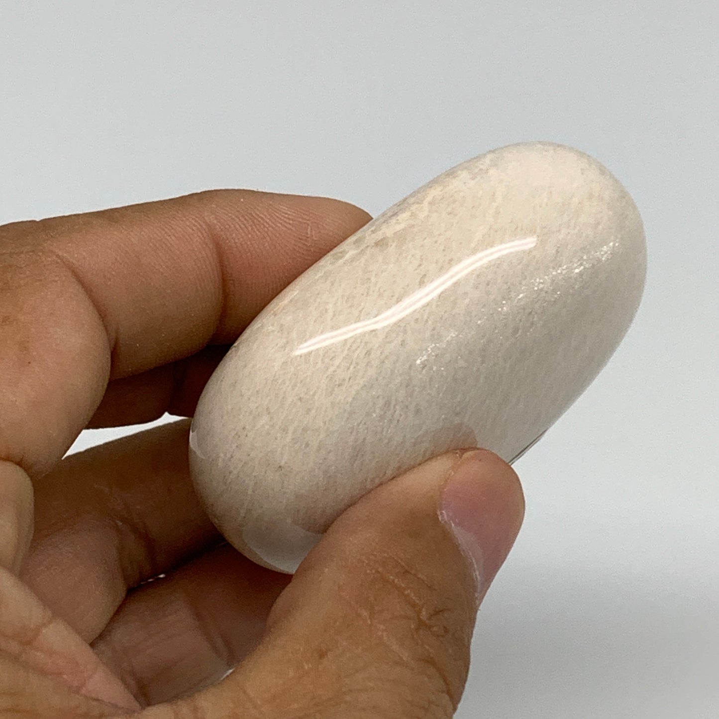 94.1g,2.3"x1.6"x0.9", Peach Moonstone Polished Palm-Stone Gemstone, B34757