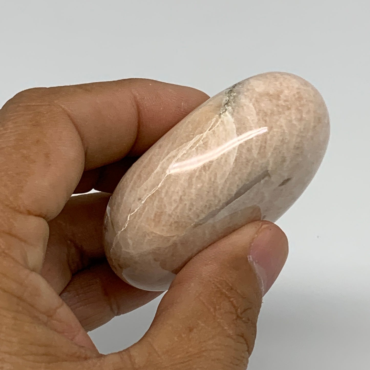 94.2g,2.3"x1.7"x0.9", Peach Moonstone Polished Palm-Stone Gemstone, B34758