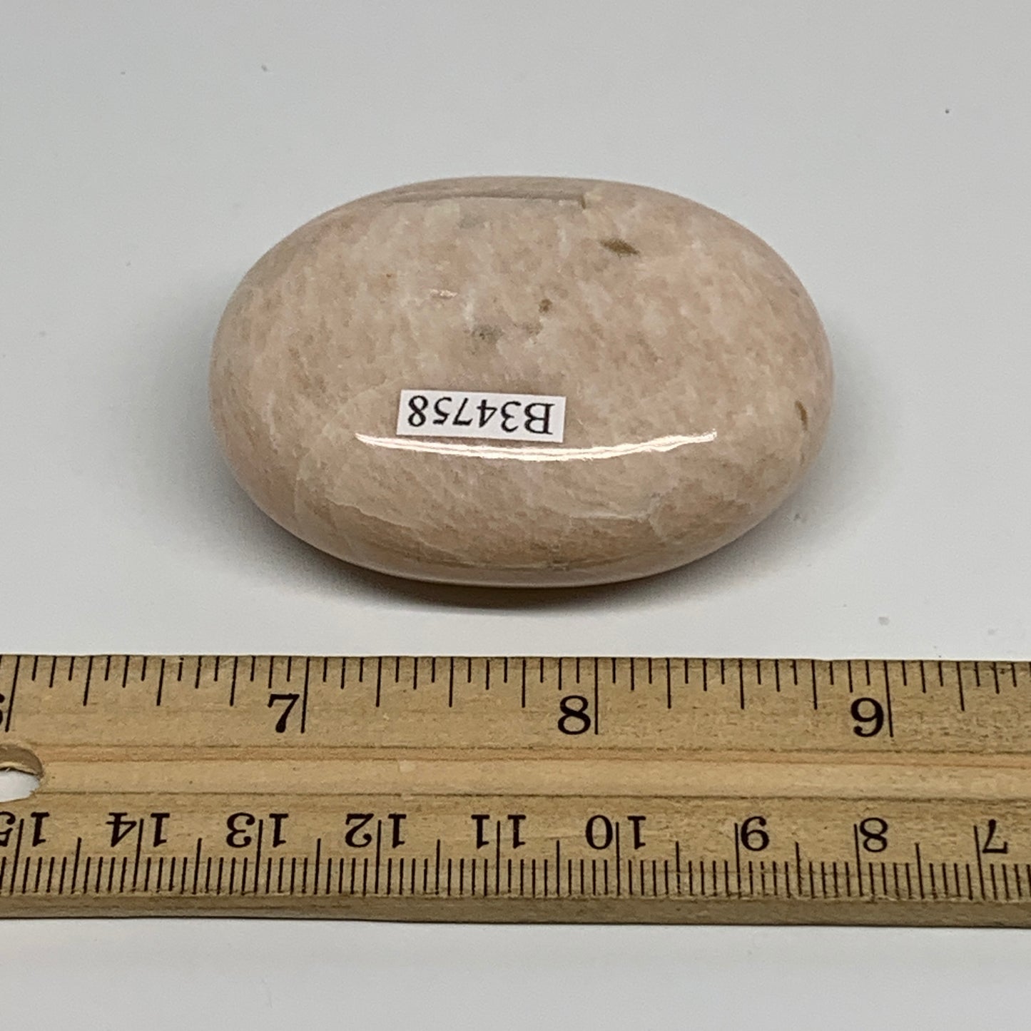 94.2g,2.3"x1.7"x0.9", Peach Moonstone Polished Palm-Stone Gemstone, B34758