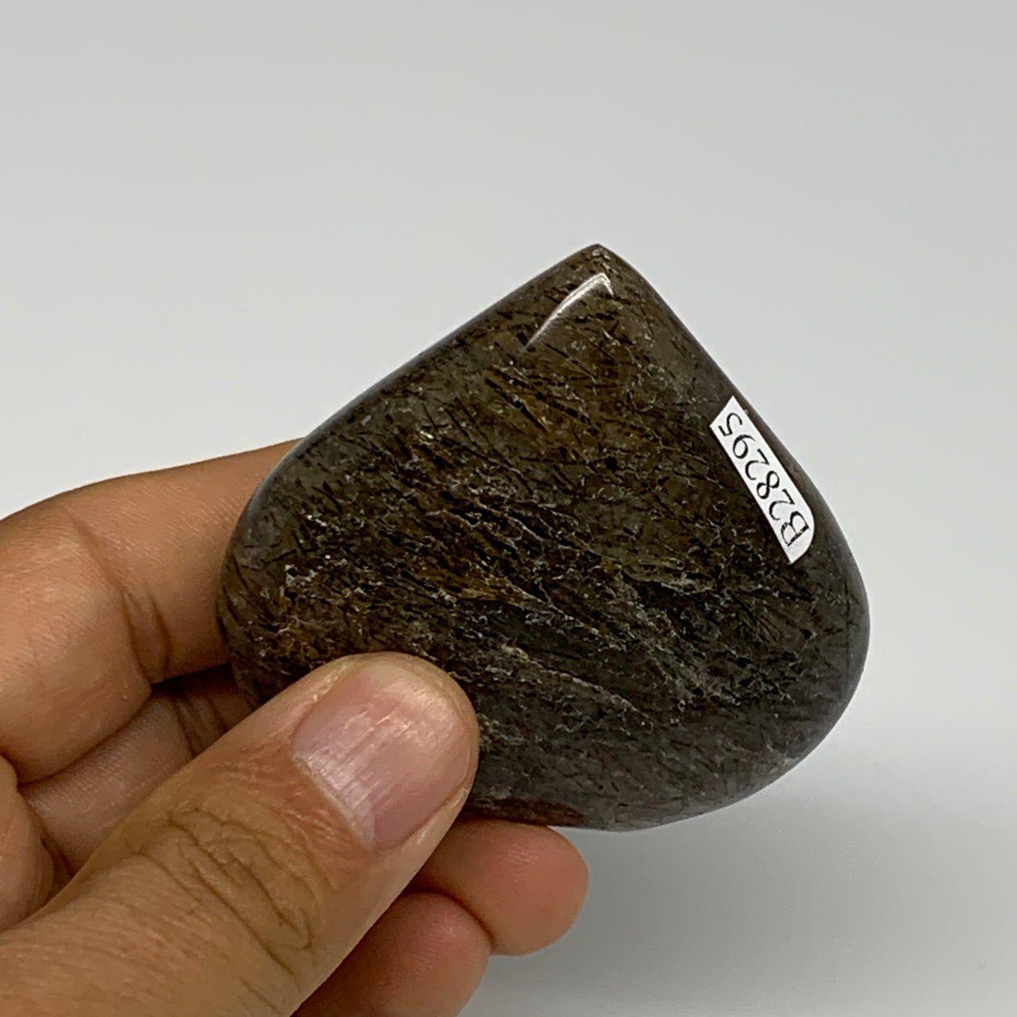 97.4g, 2.3"x2.3"x0.8", Natural Small Rutile Quartz Crystal Heart Reiki, B28295