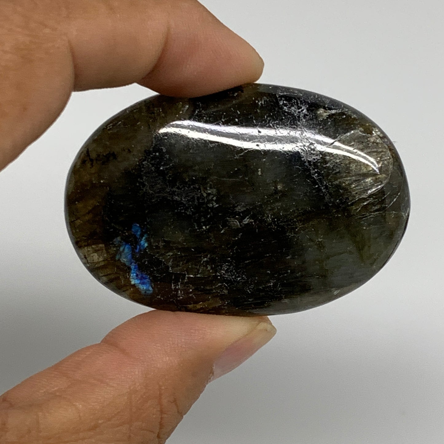 177.4g, 2"-2.2", 3pcs, Labradorite Palm-stone Polished Gemstone, B35526